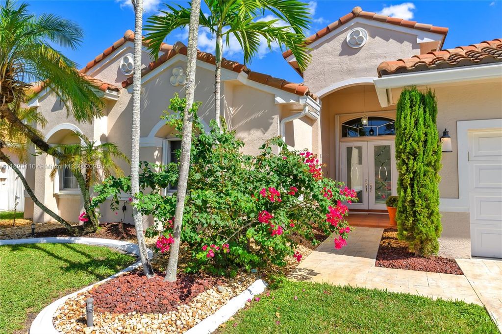 Photo of 341 SW 184th Ter, Pembroke Pines, FL 33029 (MLS # A11899110)