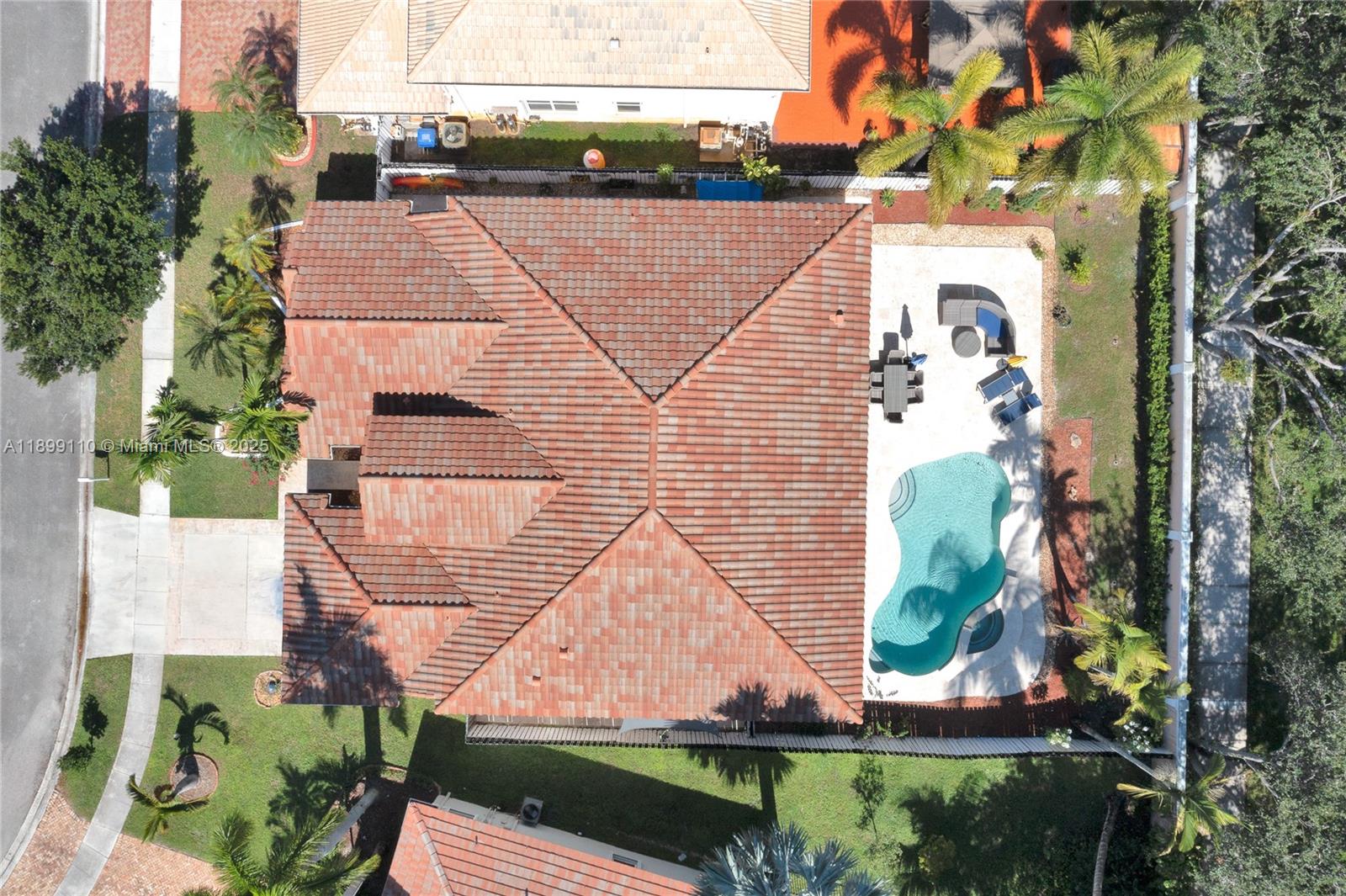 TWIN ACRES - Residential