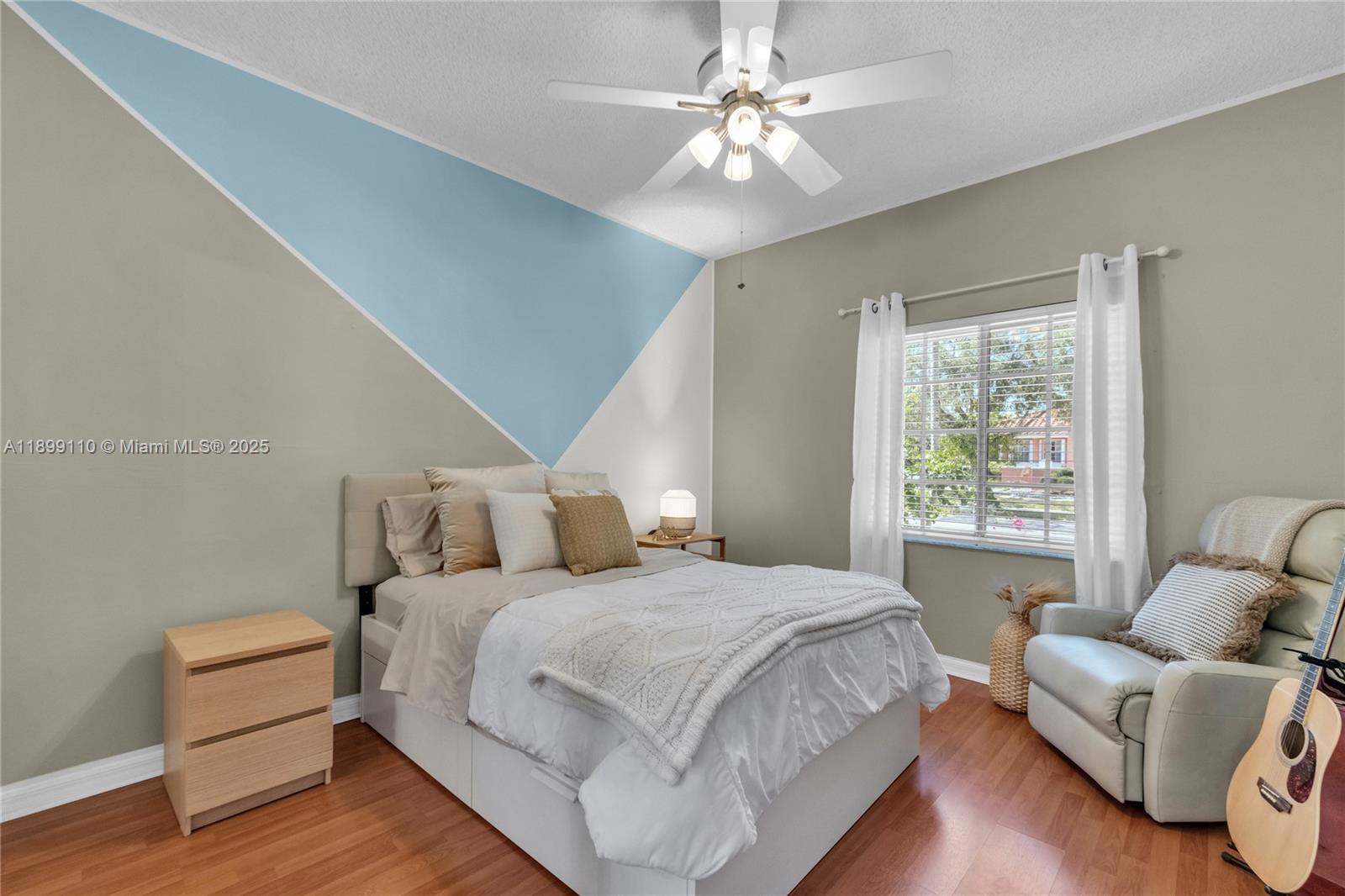 TWIN ACRES - Residential