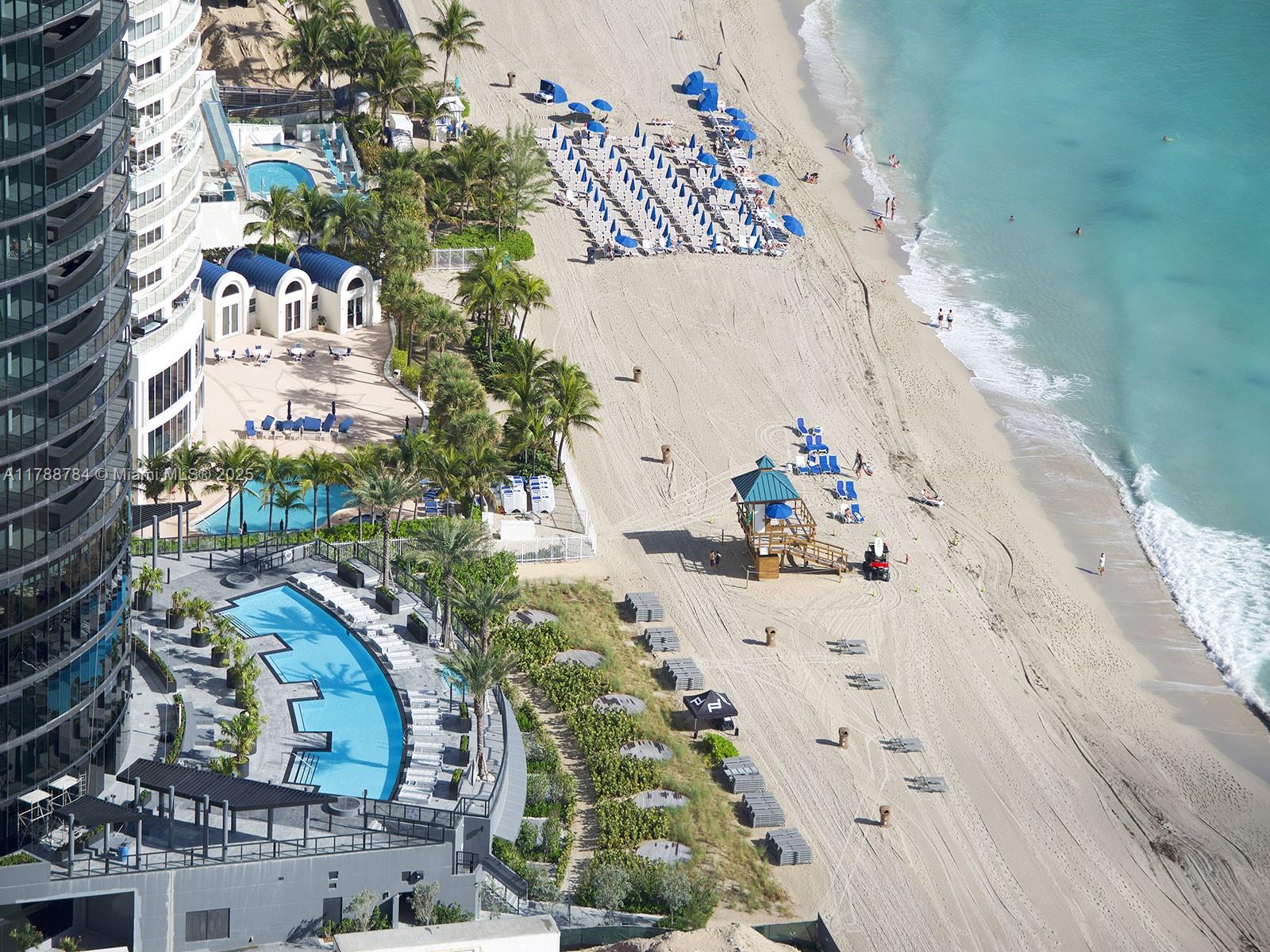 18555 COLLINS AVENUE COND - Residential