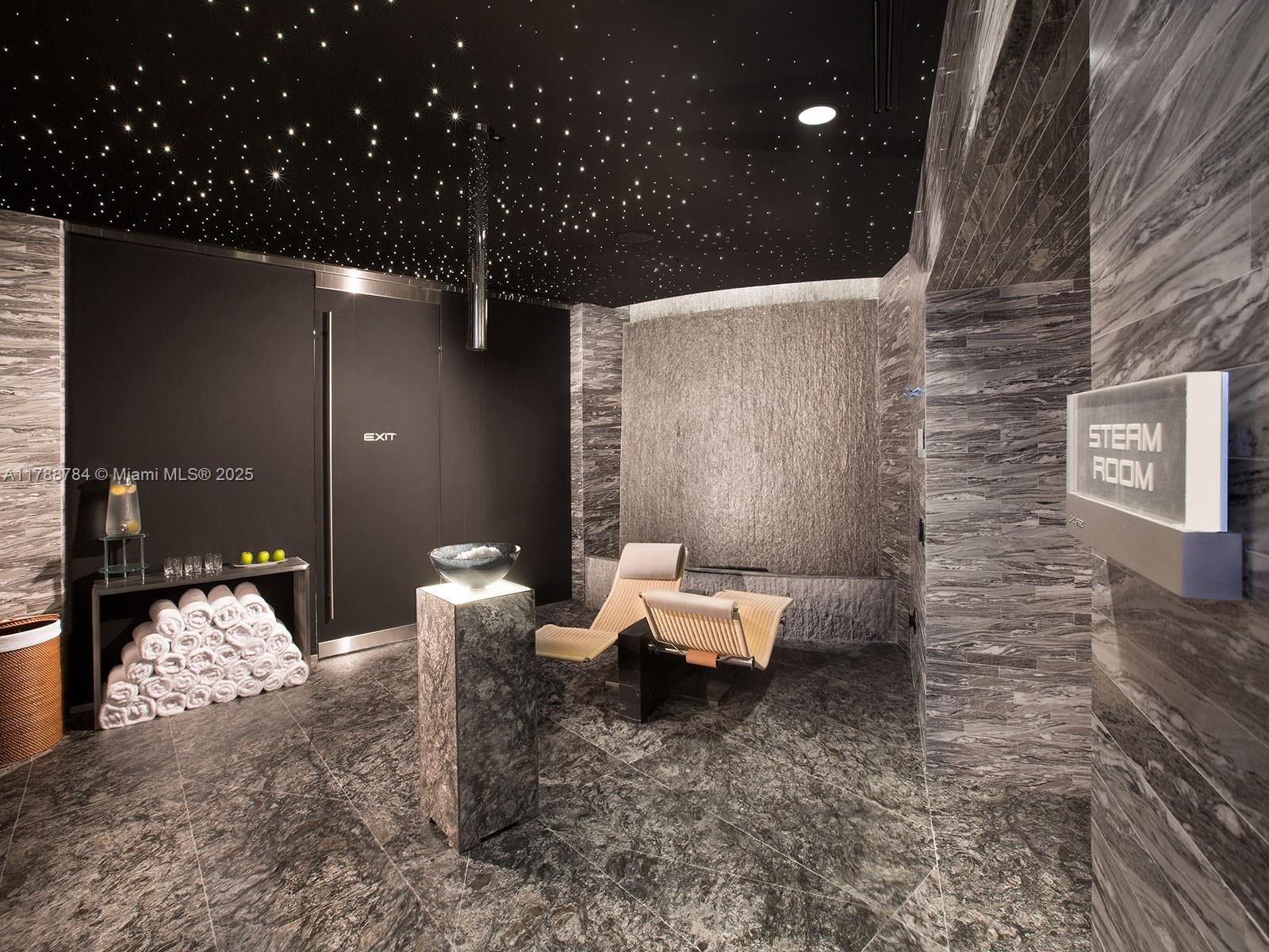 18555 COLLINS AVENUE COND - Residential