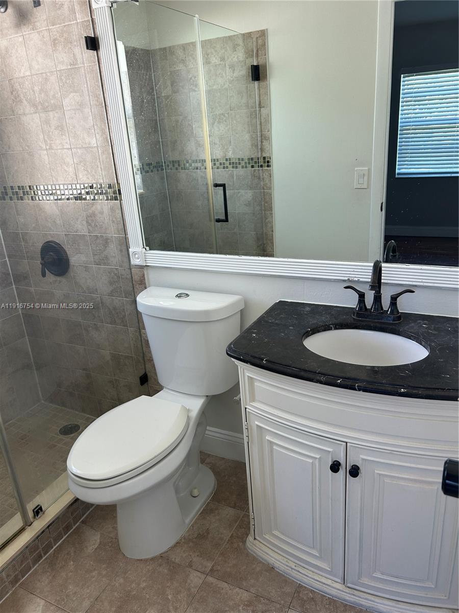 VICTORIA SQUARE CONDO - Residential Lease