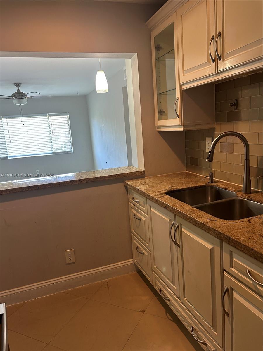 VICTORIA SQUARE CONDO - Residential Lease