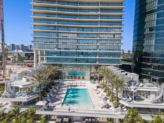 Turnberry Ocean Club - Residential