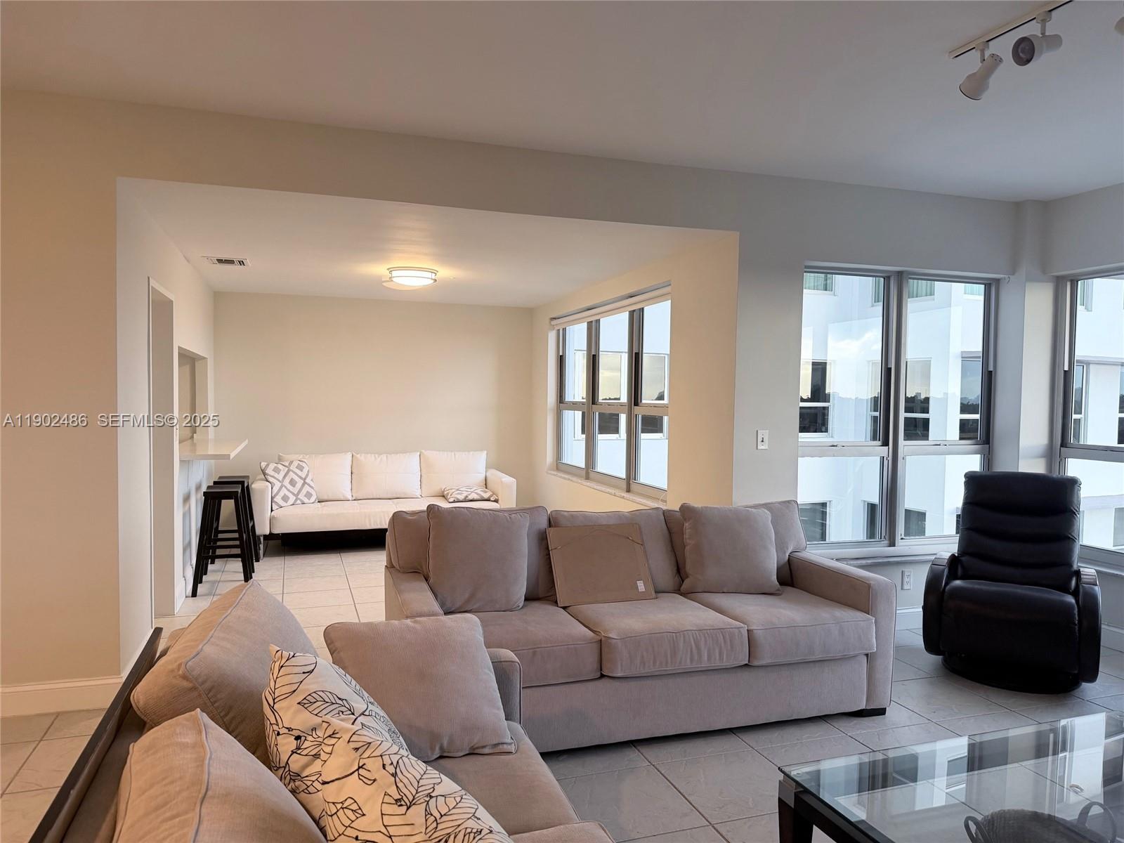 BLAIR HOUSE CONDO - WEST - Residential