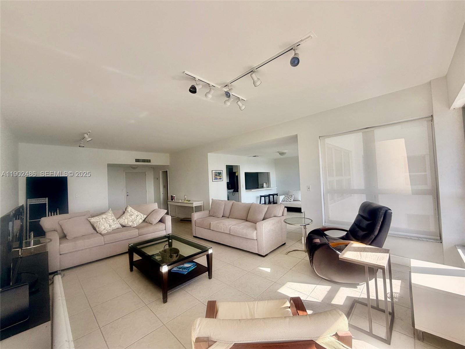 BLAIR HOUSE CONDO - WEST - Residential