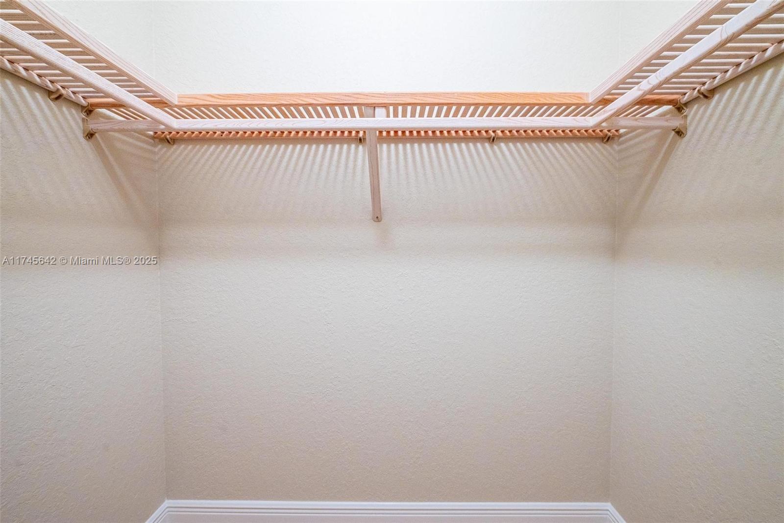 THREE ISLANDS 3RD SEC - Residential