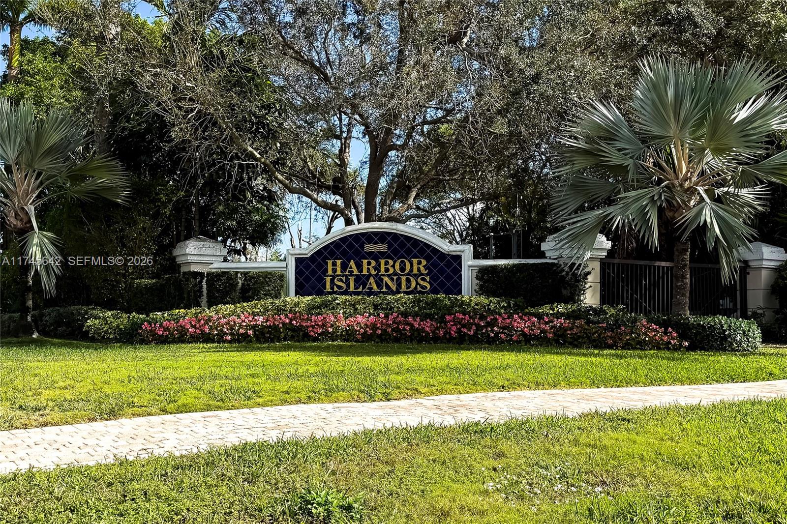 THREE ISLANDS 3RD SEC - Residential