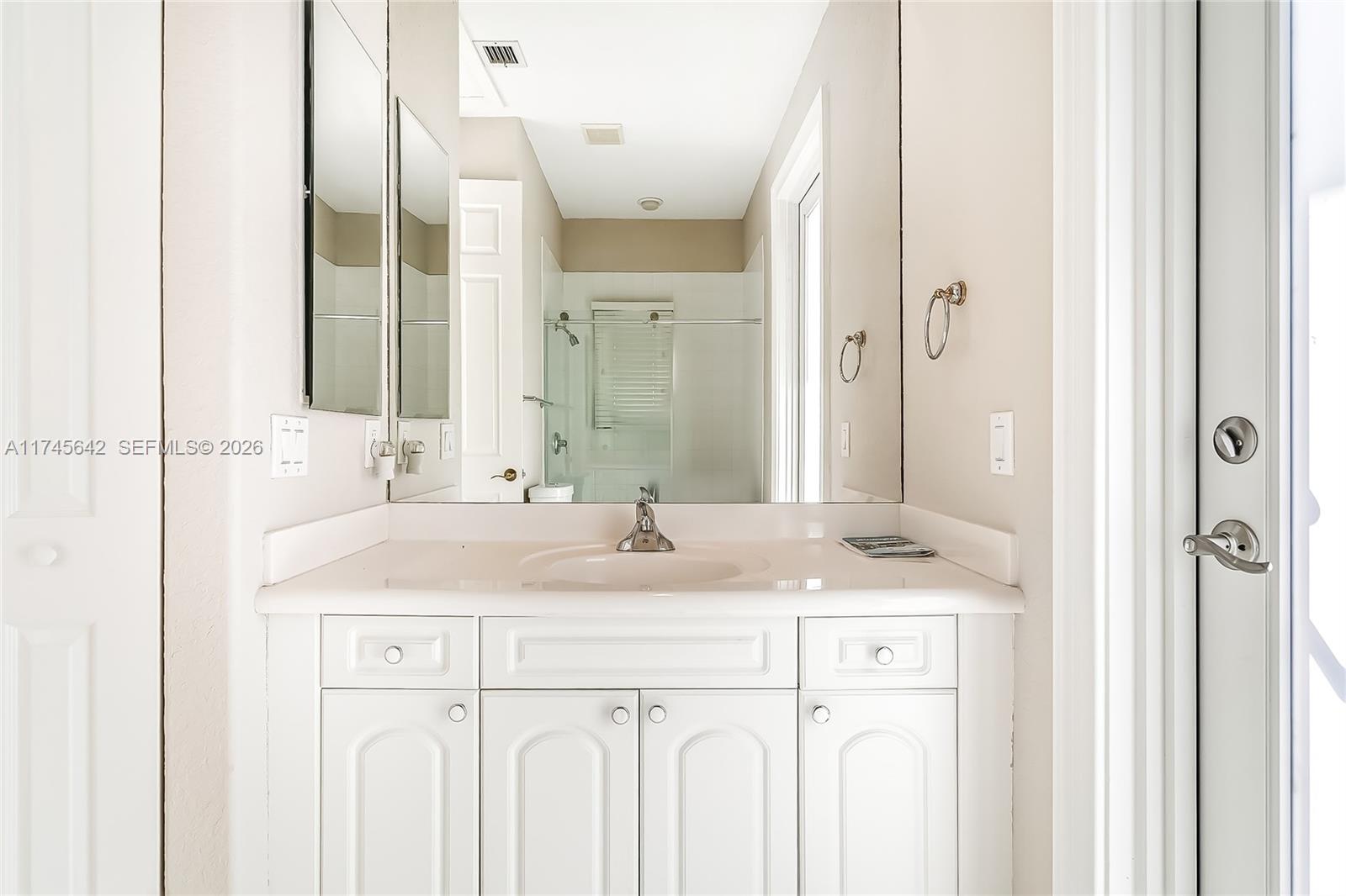 THREE ISLANDS 3RD SEC - Residential