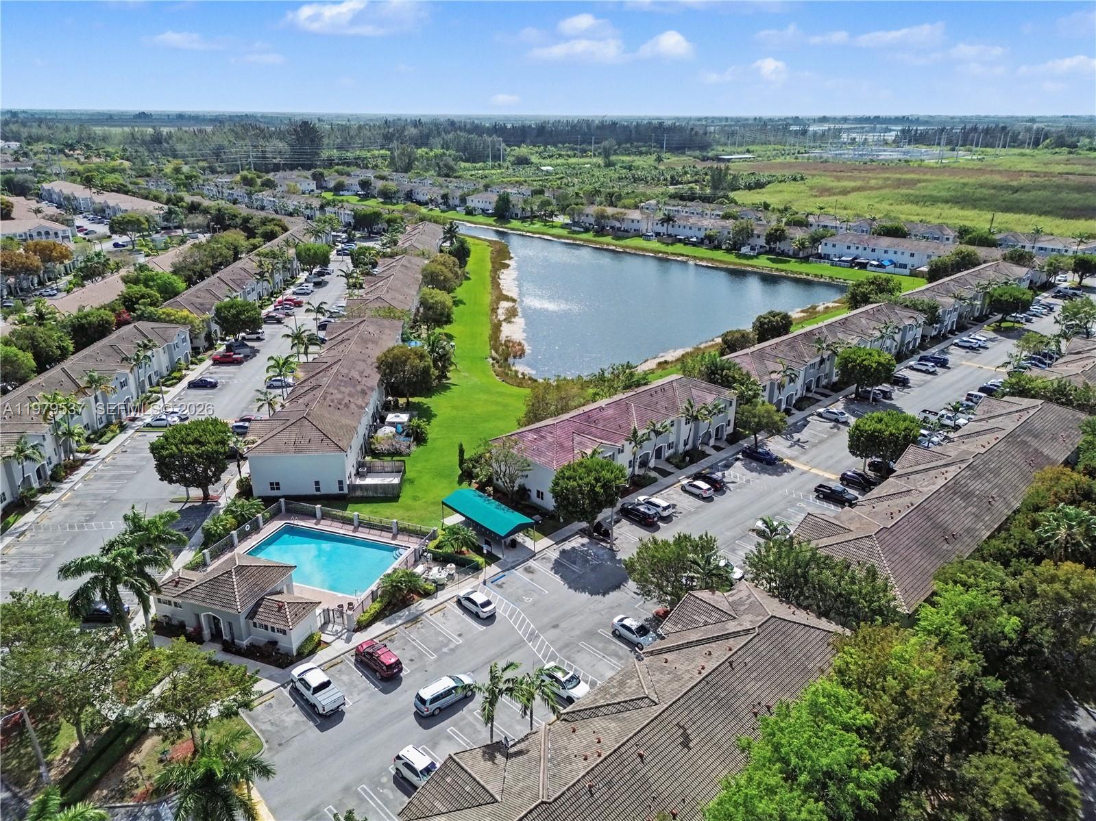 VENETIA GROVE - Residential