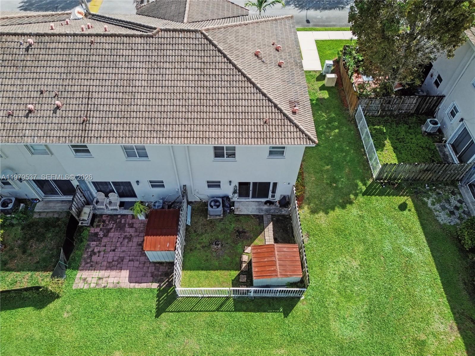 VENETIA GROVE - Residential