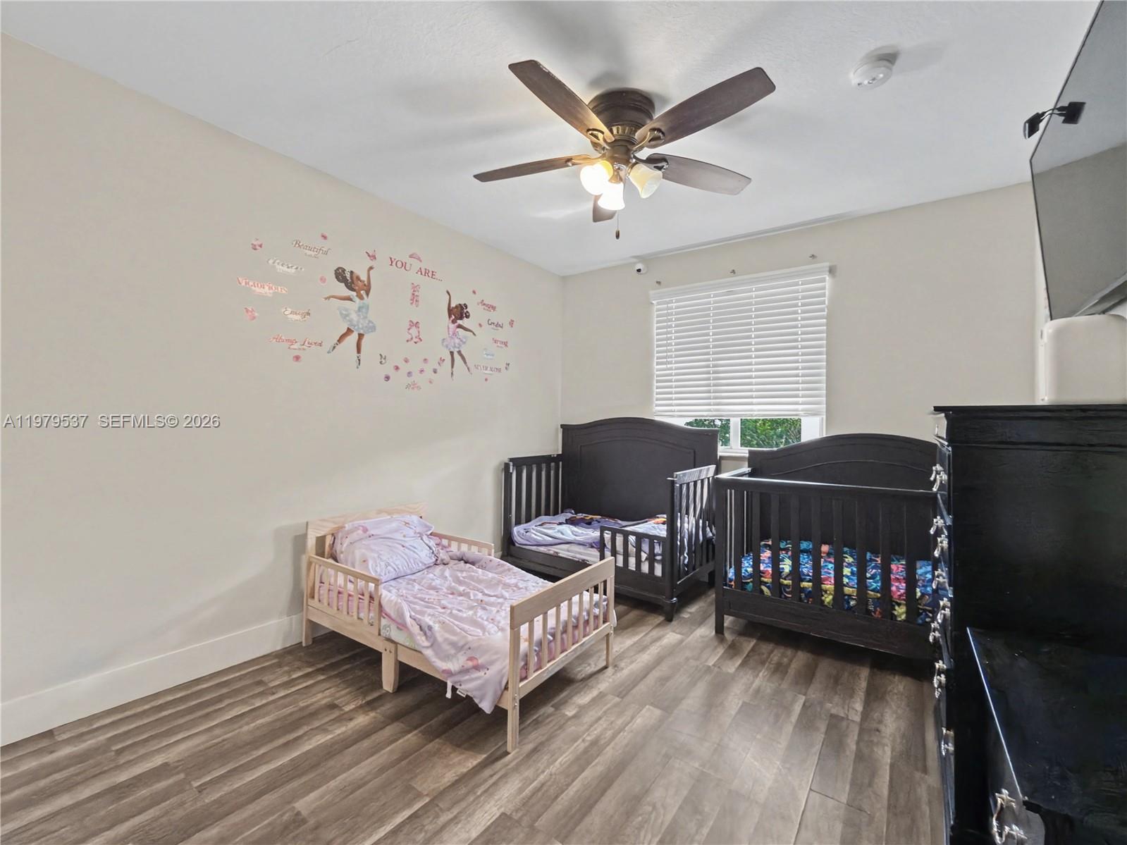 VENETIA GROVE - Residential