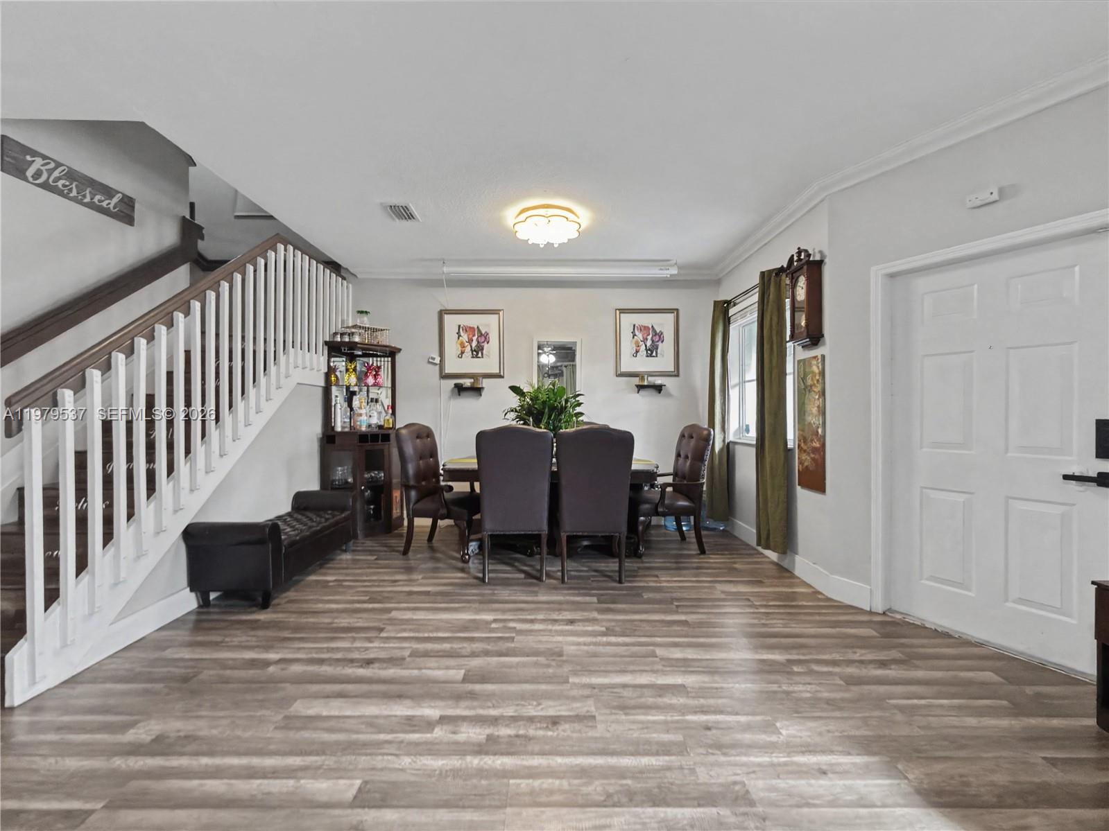 VENETIA GROVE - Residential