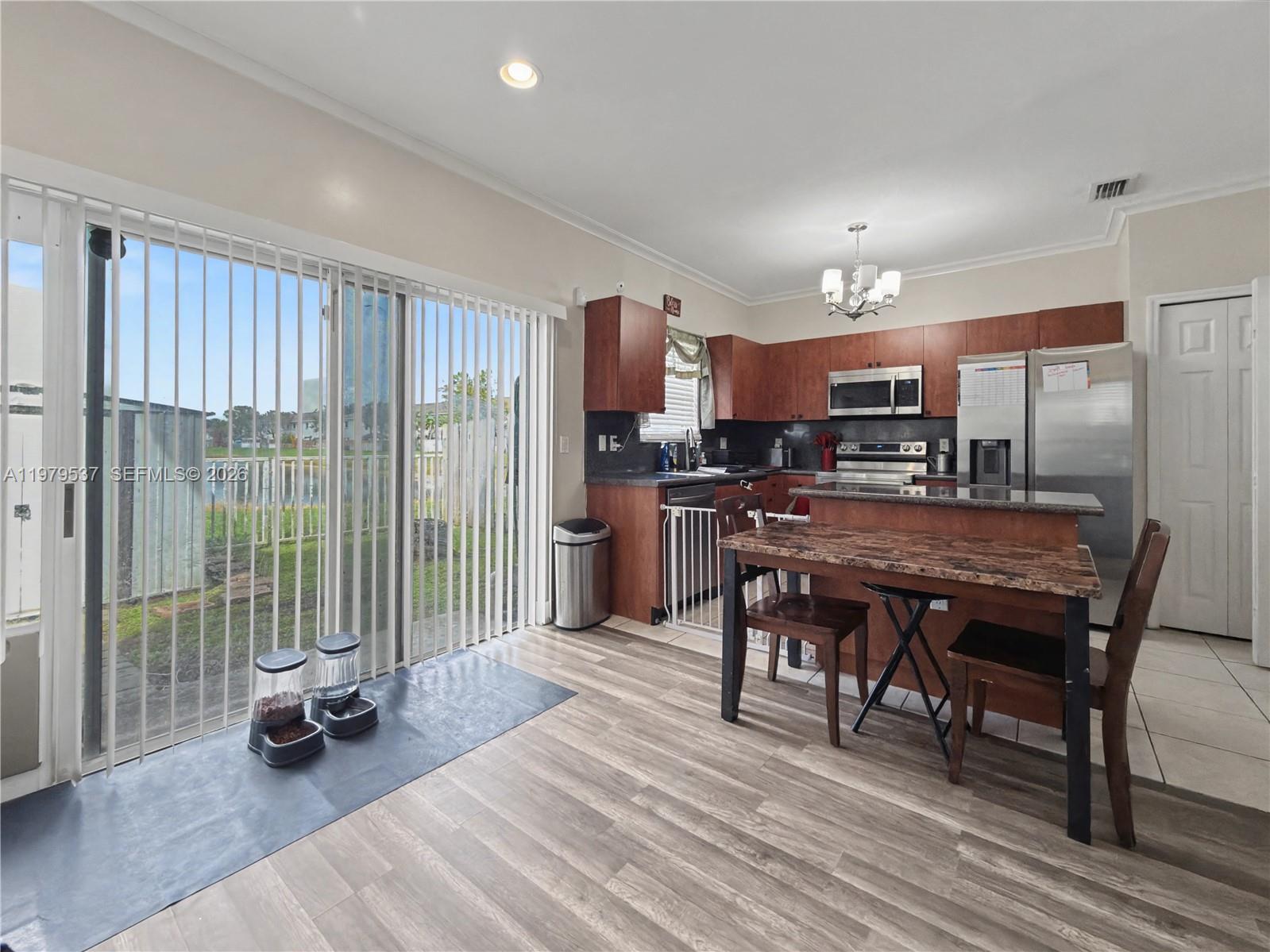 VENETIA GROVE - Residential