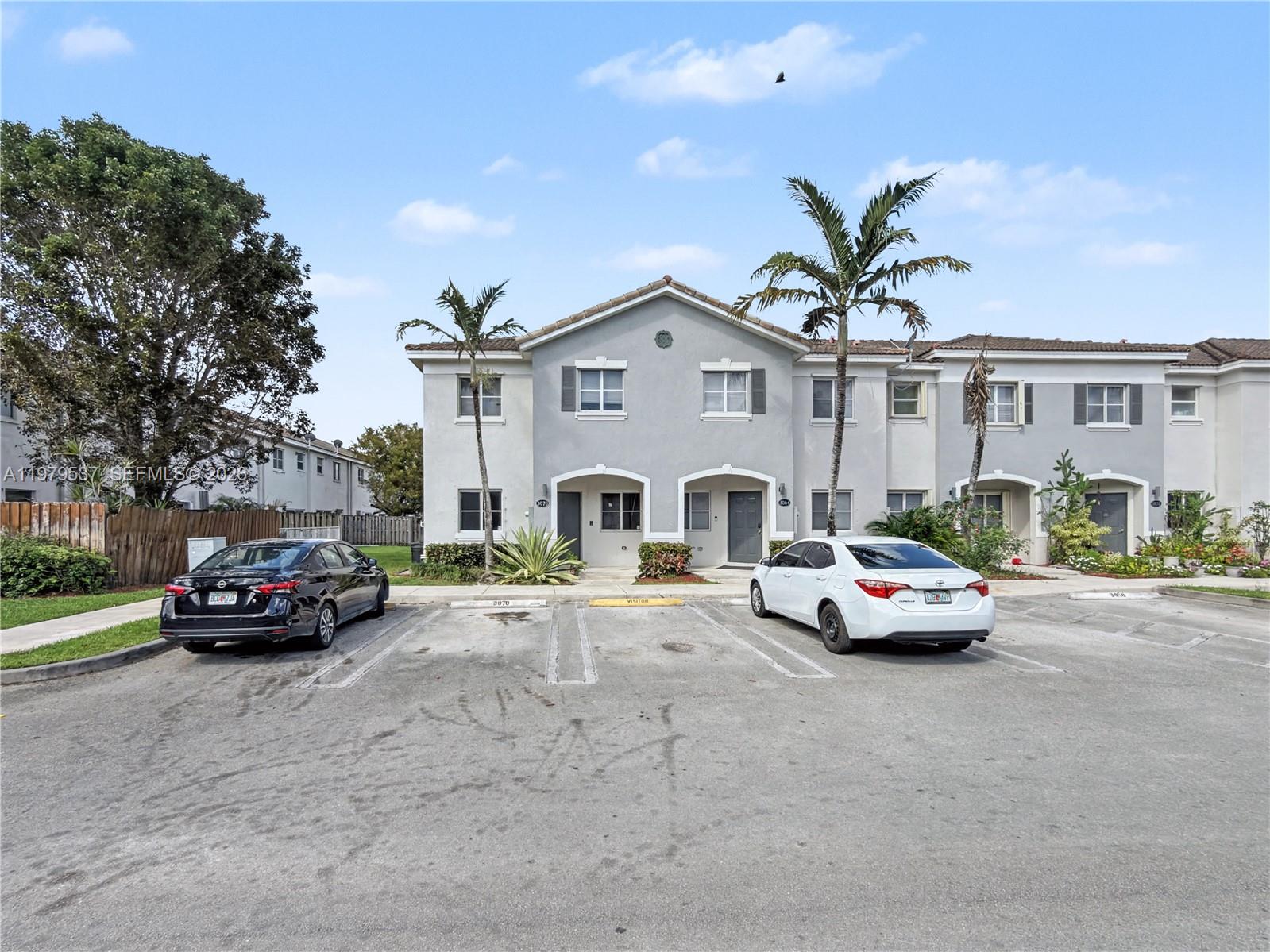 VENETIA GROVE - Residential