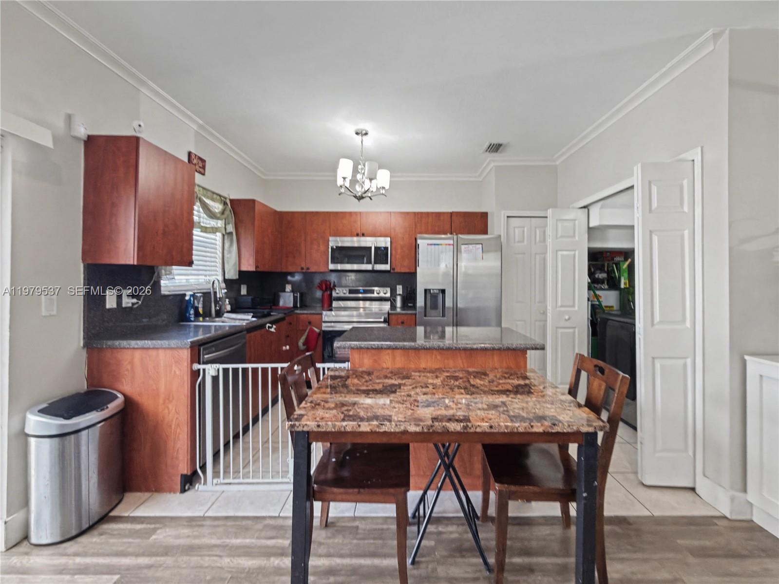 VENETIA GROVE - Residential