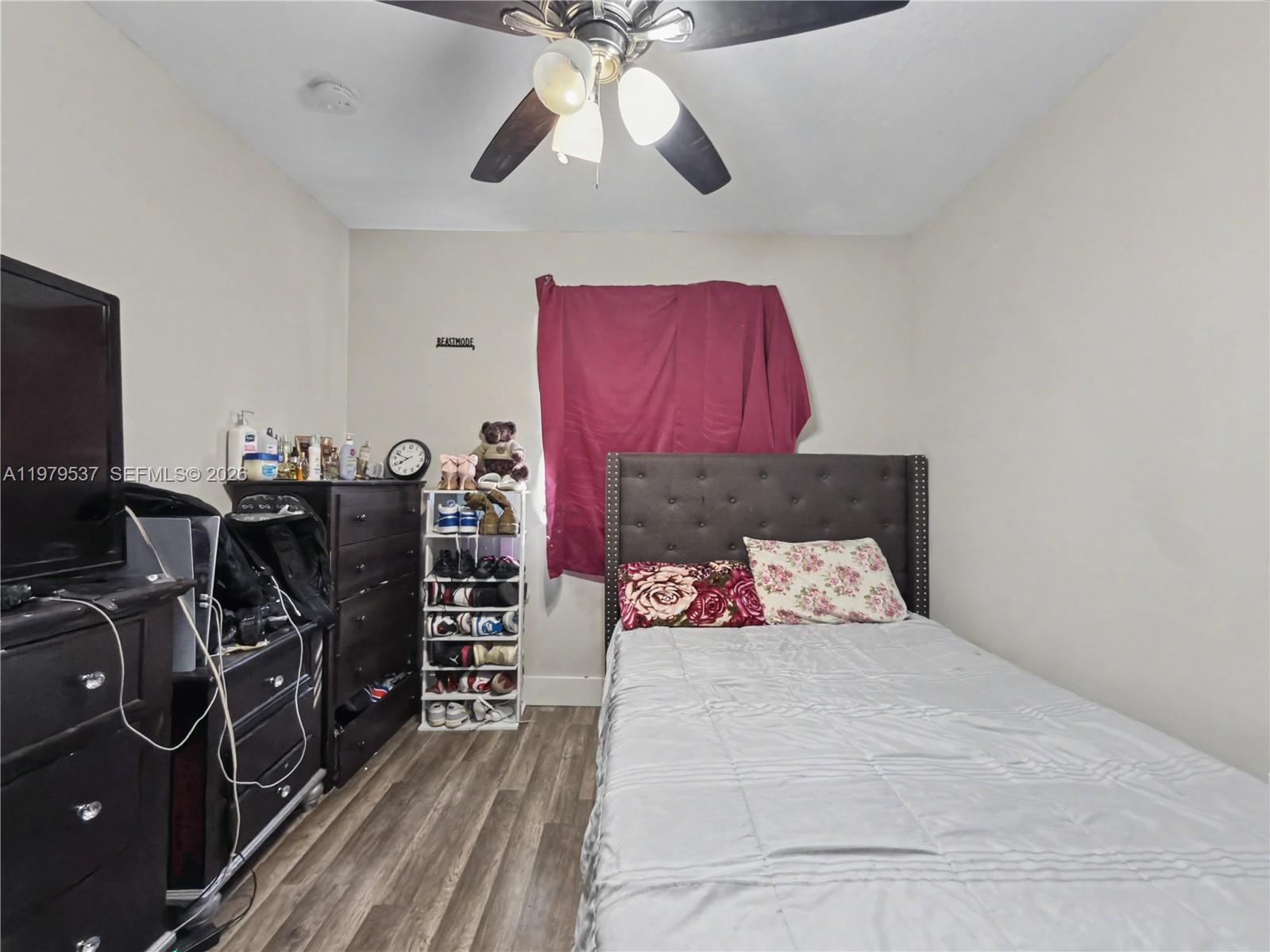 VENETIA GROVE - Residential