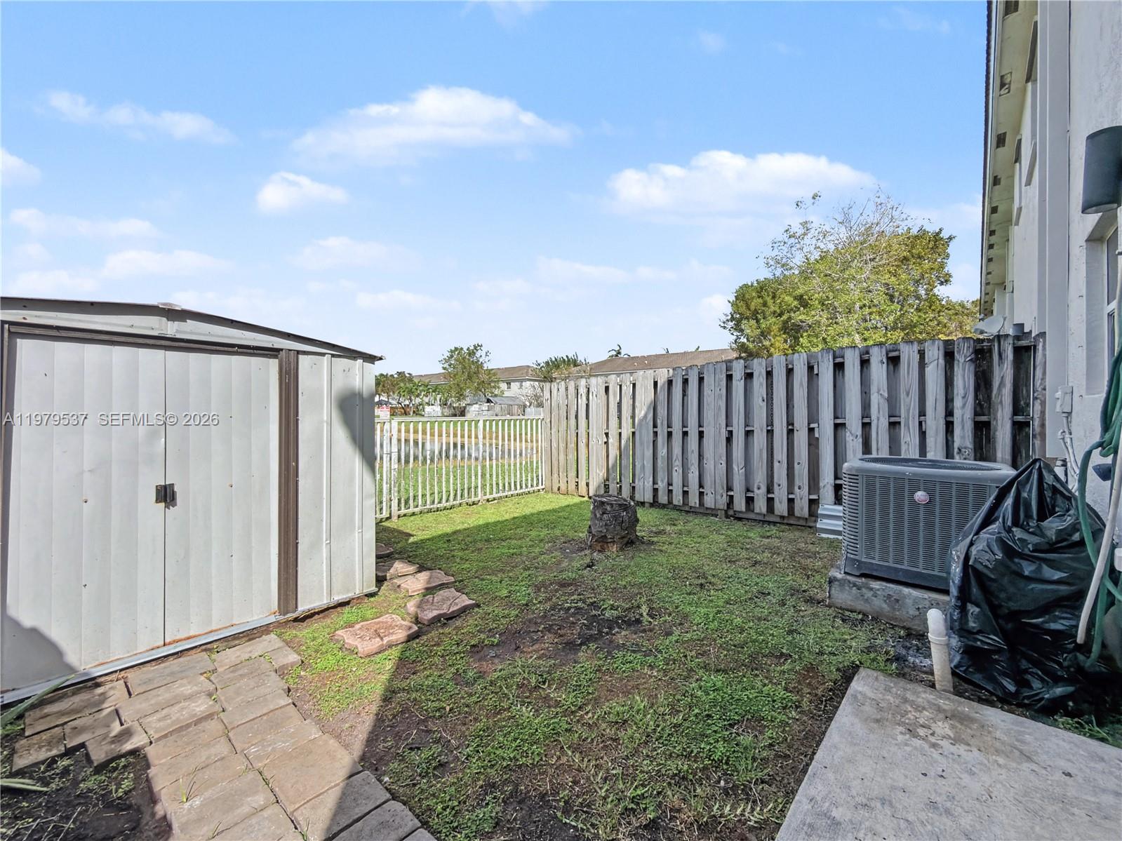 VENETIA GROVE - Residential