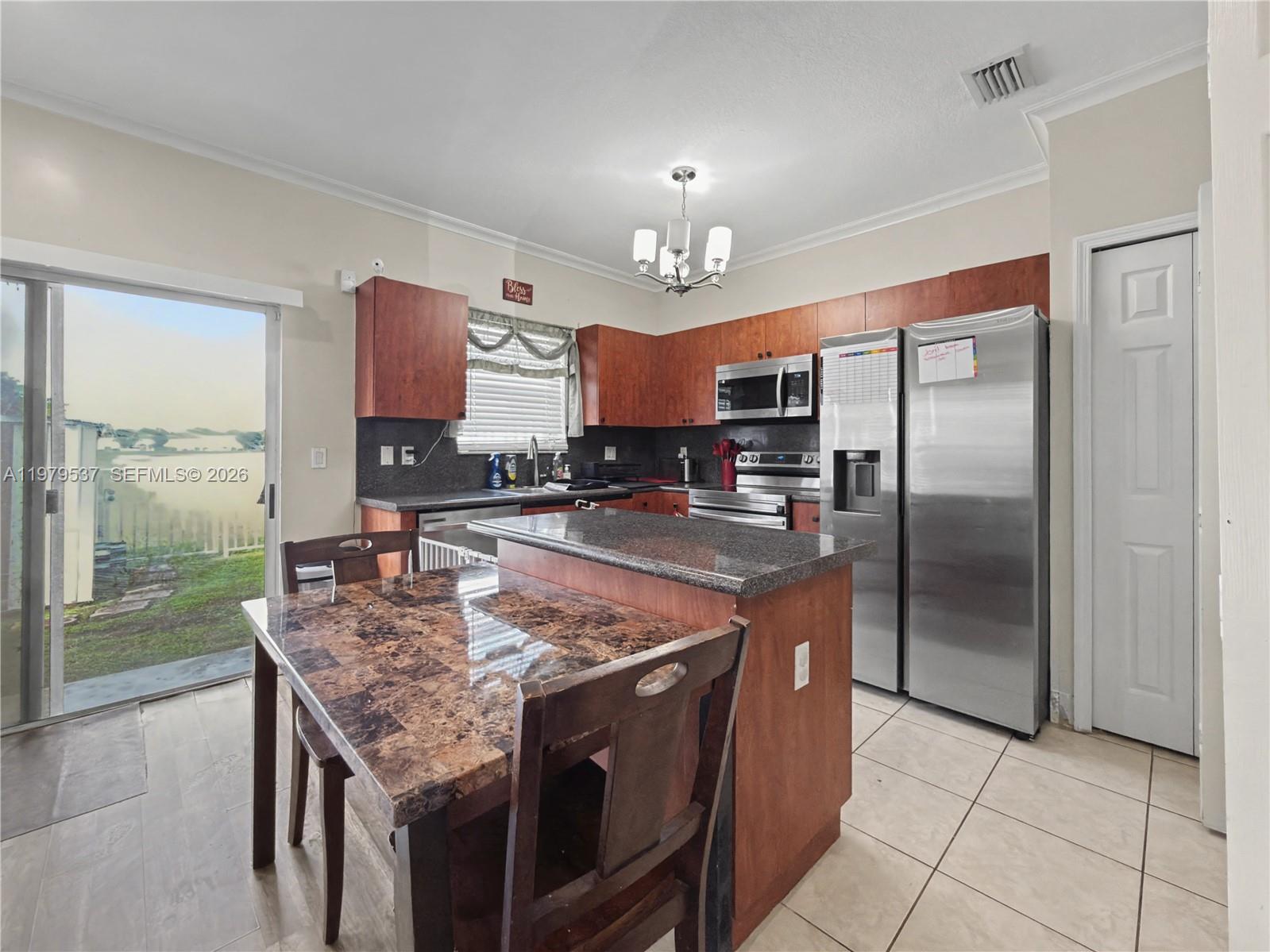 VENETIA GROVE - Residential