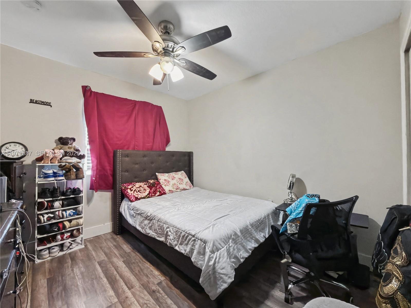 VENETIA GROVE - Residential