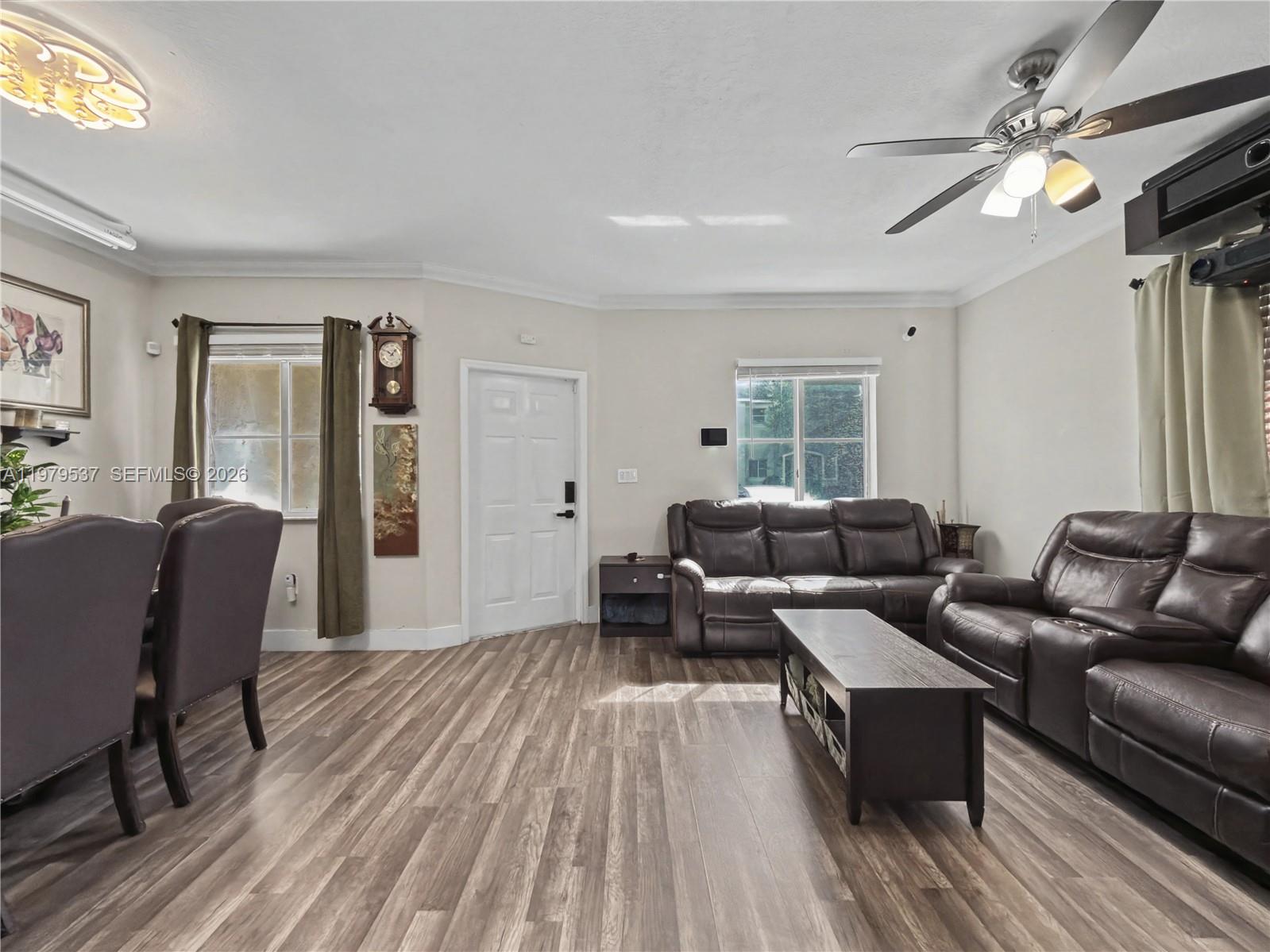 VENETIA GROVE - Residential