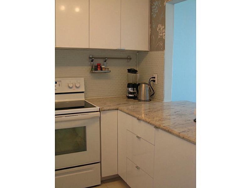 INTRACOASTAL TOWER - Residential Lease