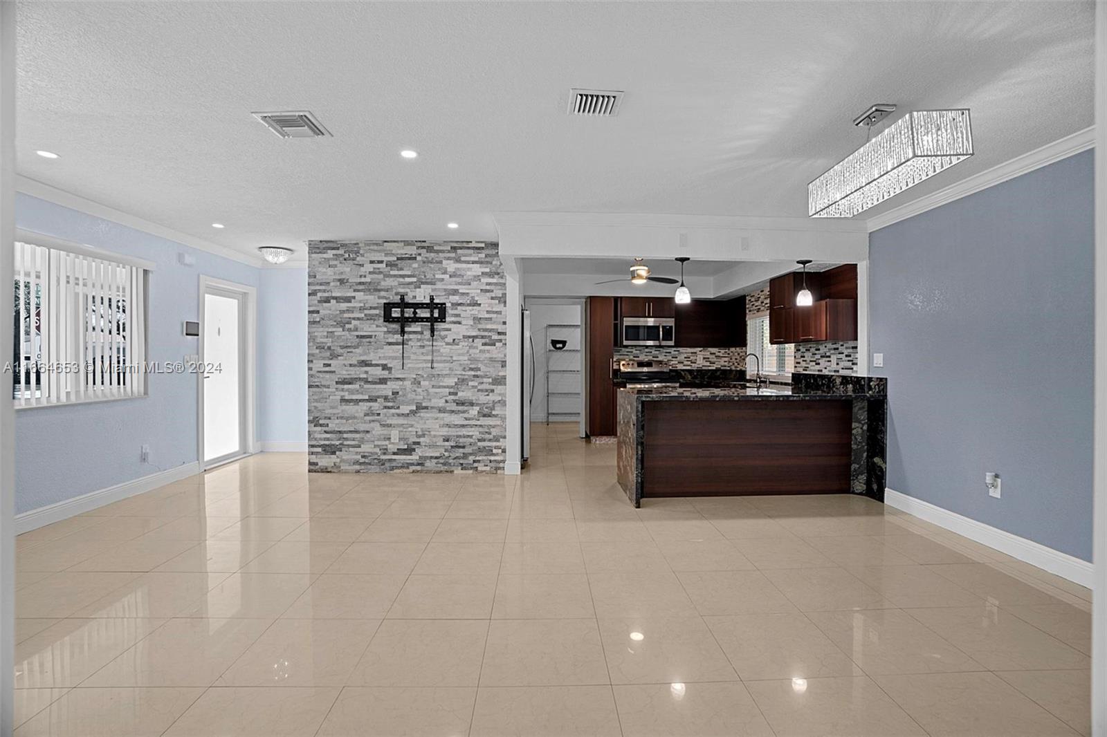 BOULEVARD HEIGHTS SEC NIN - Residential Lease