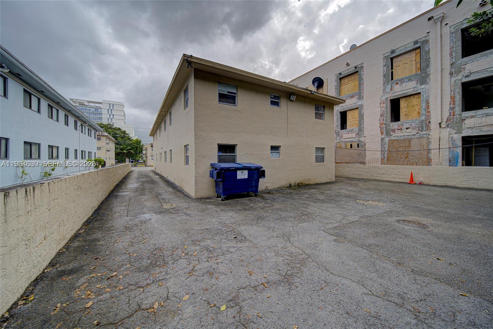 CITY OF MIAMI SOUTH - Residential Lease