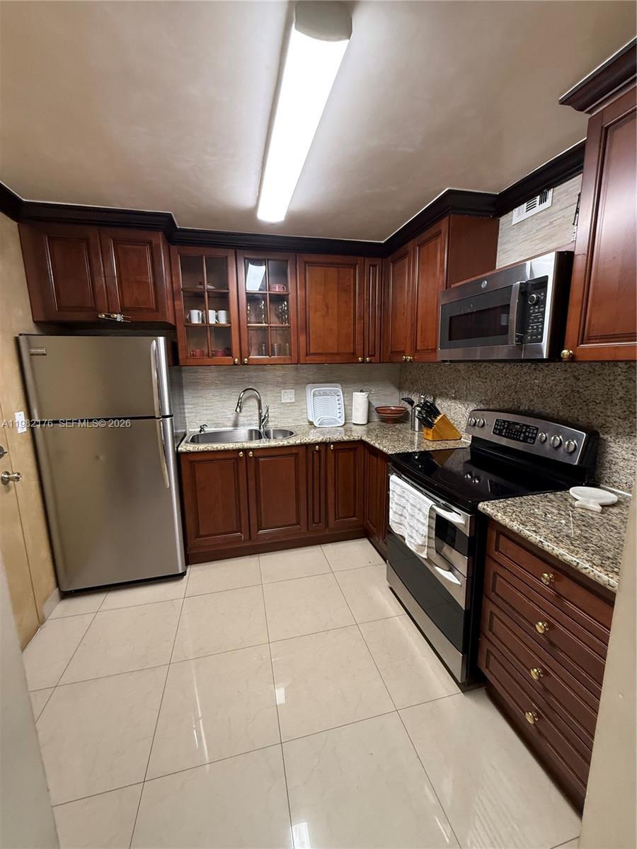 MARBELLA TOWER CONDO - Residential Lease