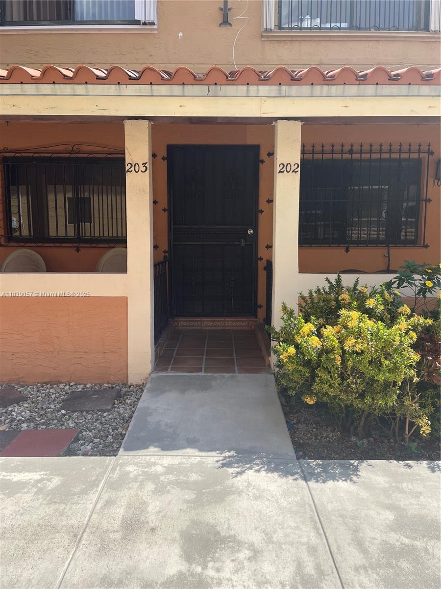 2765 W 61st Pl 202