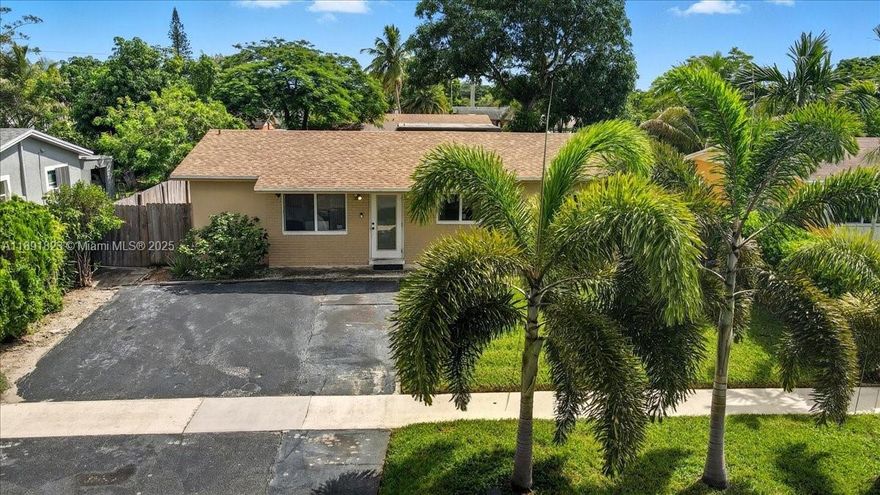 3-bedroom, 2-bath home located in the heart of North Lauderdale! Featuring a 2021 roof, 2023 HVAC, and hurricane-impact windows and doors throughout. Enjoy a spacious living area, extra space for an office, and well-maintained interiors—move-in ready for its next owner. Conveniently close to schools, shopping, and major highways. Property is currently in probate process. Submit all offers with Proof of Funds. 24 hours showing request, owner occupied.