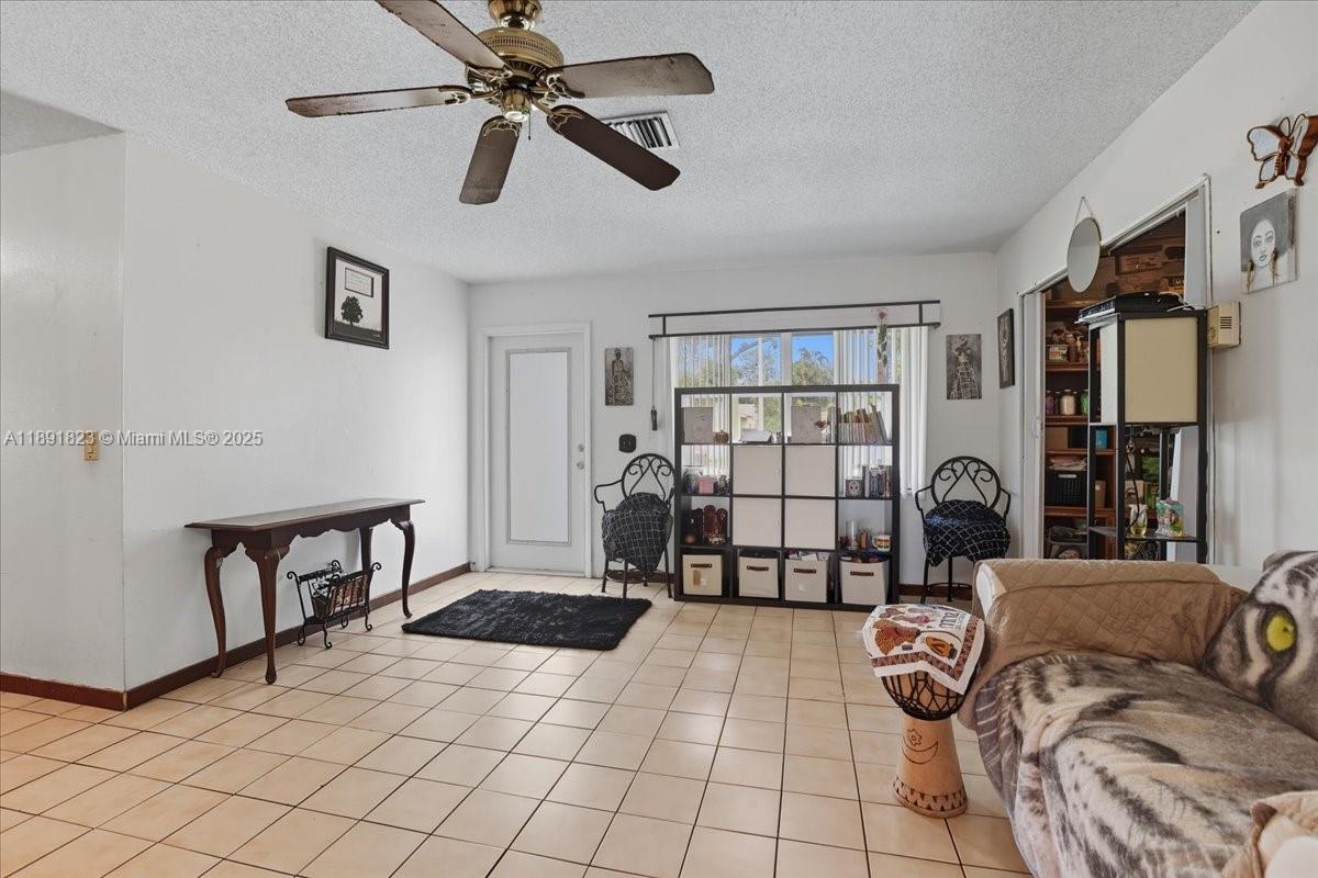 LAUDERDALE NORTH PARK SEC - Residential