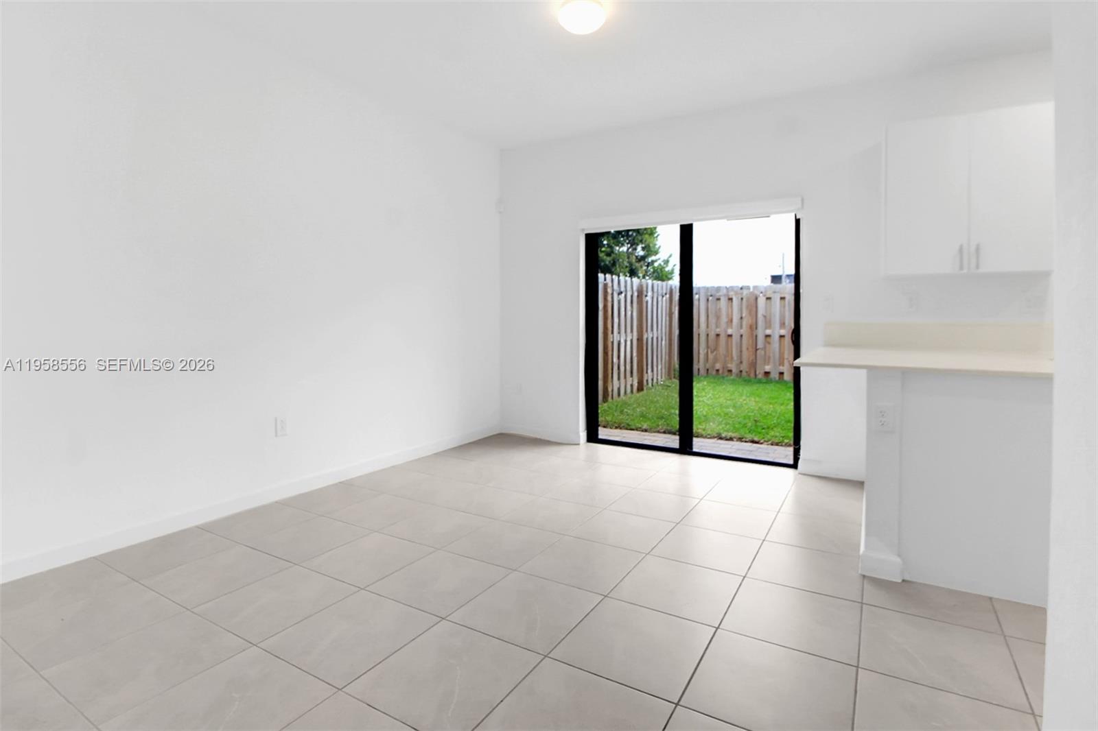 KENDALL ASSEMBLAGE SOUTH - Residential