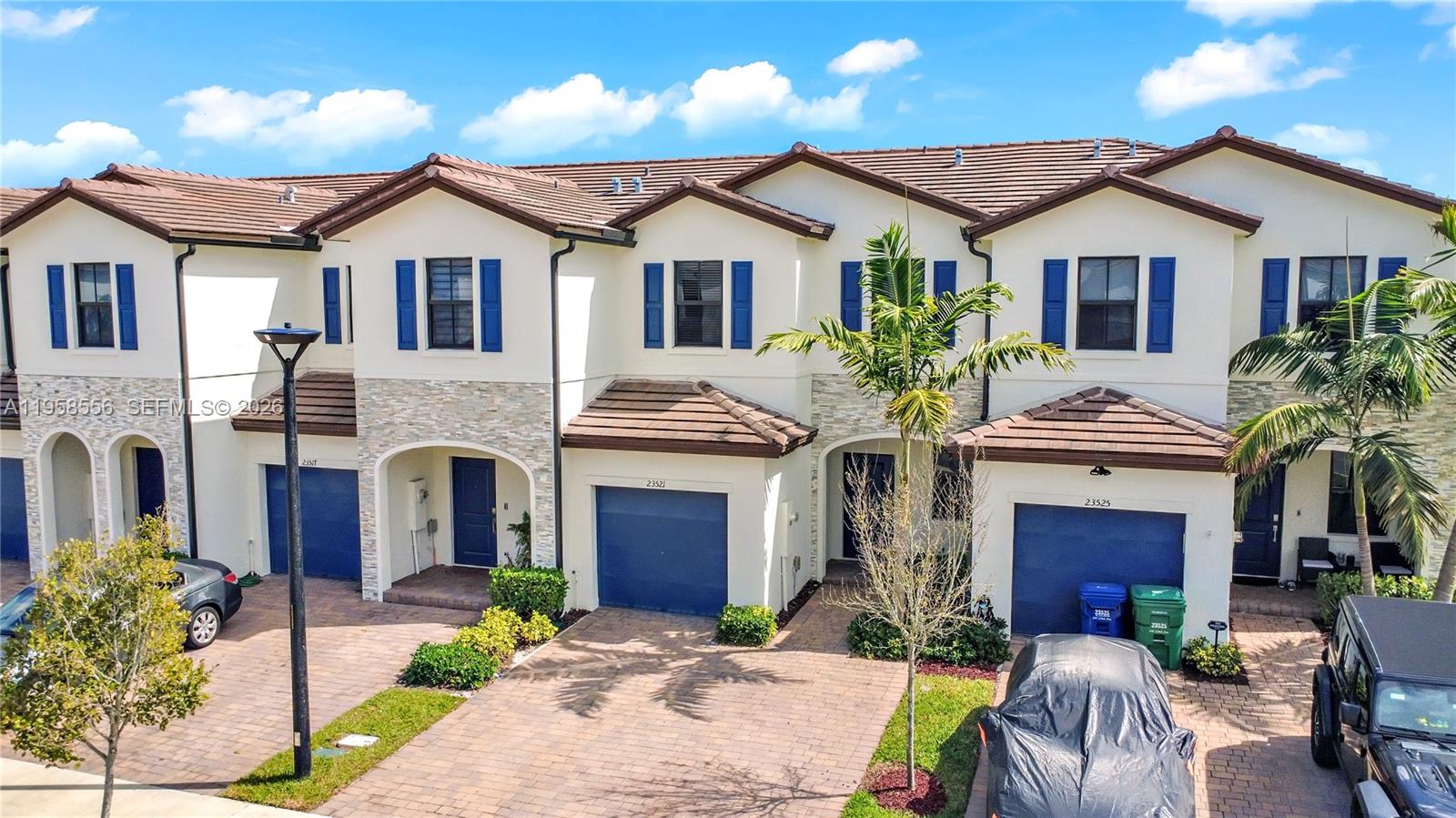 KENDALL ASSEMBLAGE SOUTH - Residential