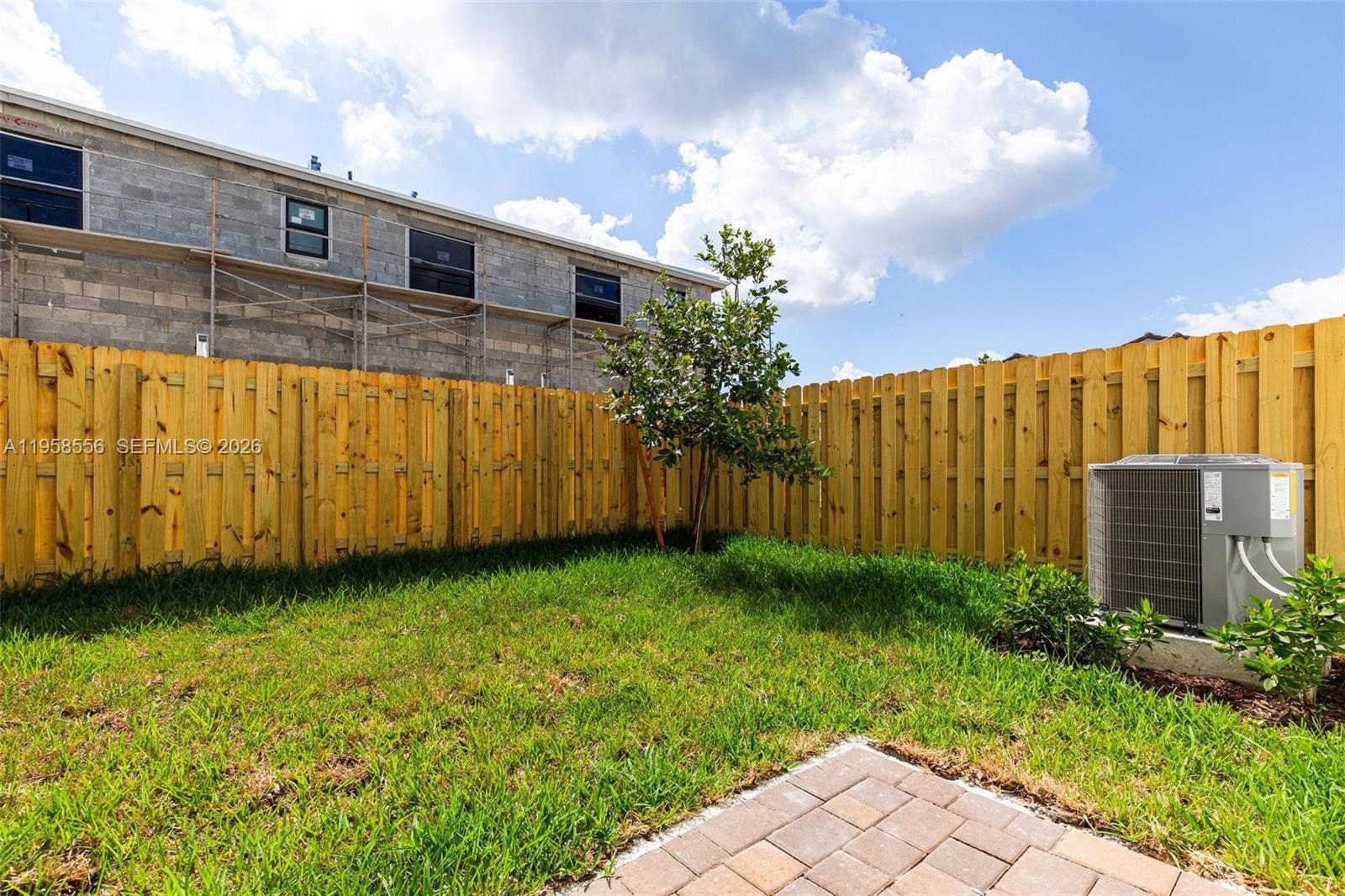 KENDALL ASSEMBLAGE SOUTH - Residential