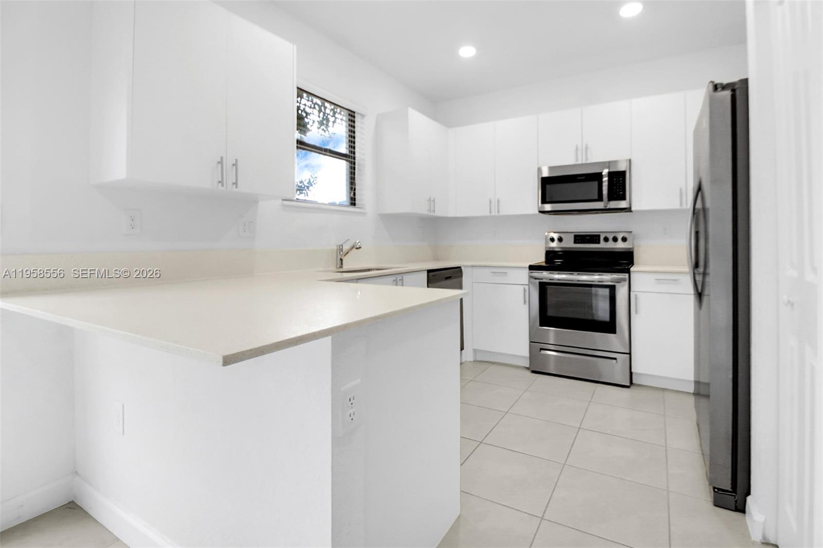 KENDALL ASSEMBLAGE SOUTH - Residential