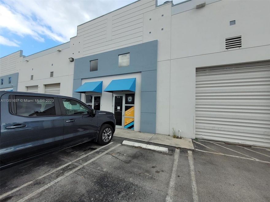 Motivated Seller, Great Opportunity Warehouse in West Airport Palms Business Park well located just Minutes from Miami International Airport, Warehouse space 1050 Sq Ft, Office 300Sq Ft, Mezzanine 300sq Ft and Bathroom, tri-phase electricity, Electric gate 10 x 12. 110v and 220v. Sprinkler System included, 20 Ceiling height Ac Parking Space. Unit C1 is also available for sale right next to this unit, available immediately both units. All measurements are approximate buyer should verify.