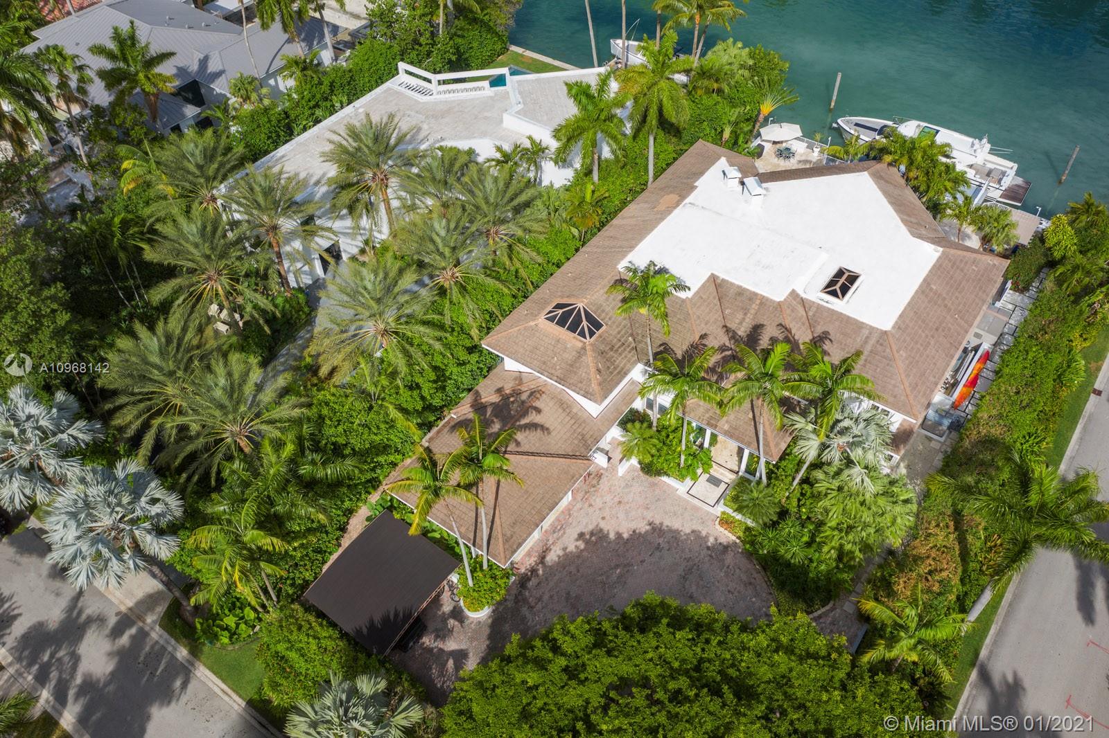 SUNSET ISLANDS-ISLAND NO - Residential