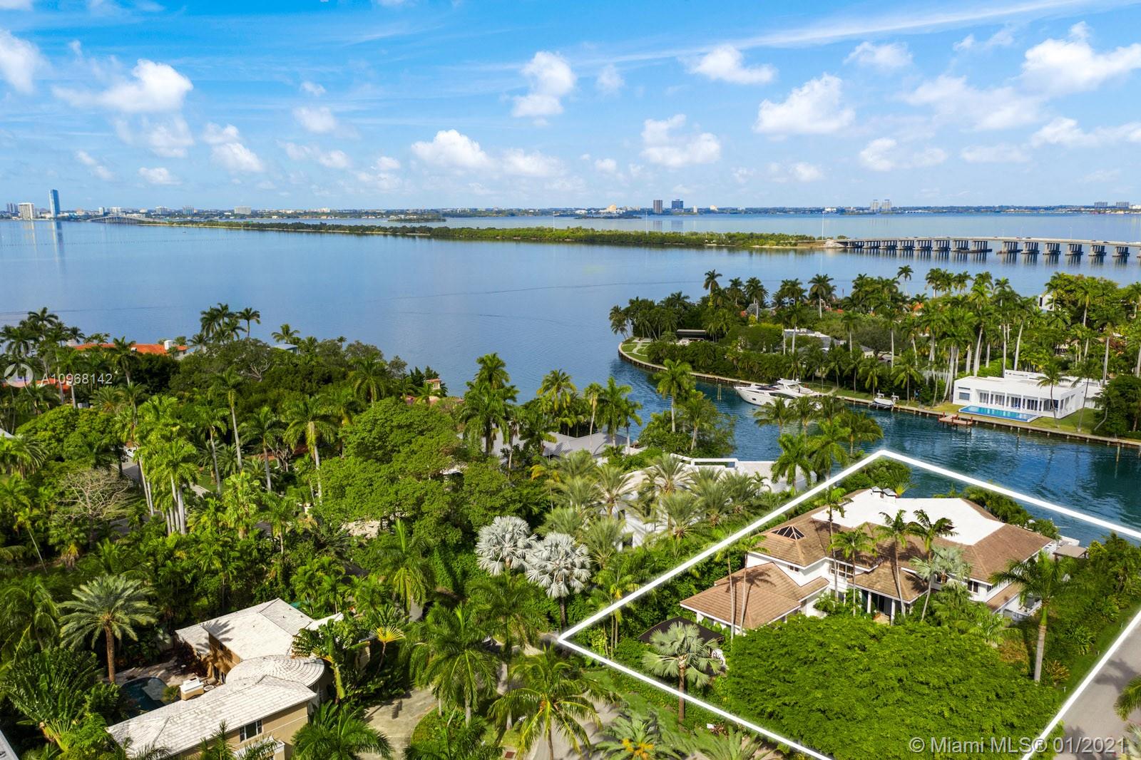 SUNSET ISLANDS-ISLAND NO - Residential