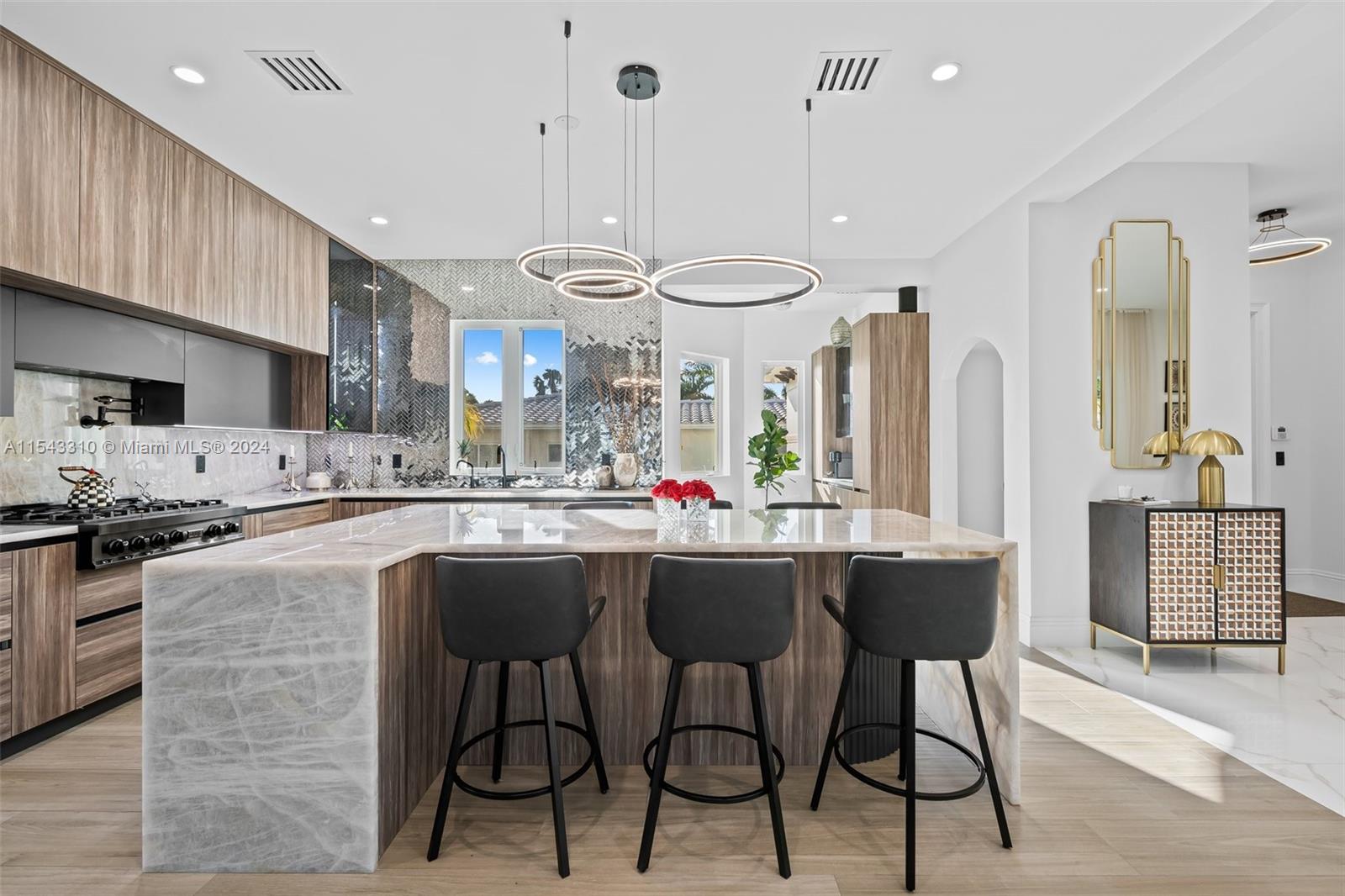 HOLLYWOOD LAKES SECTION - Residential