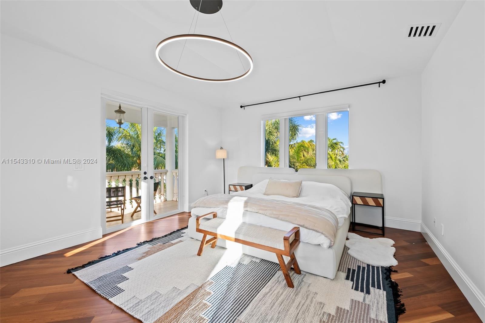 HOLLYWOOD LAKES SECTION - Residential