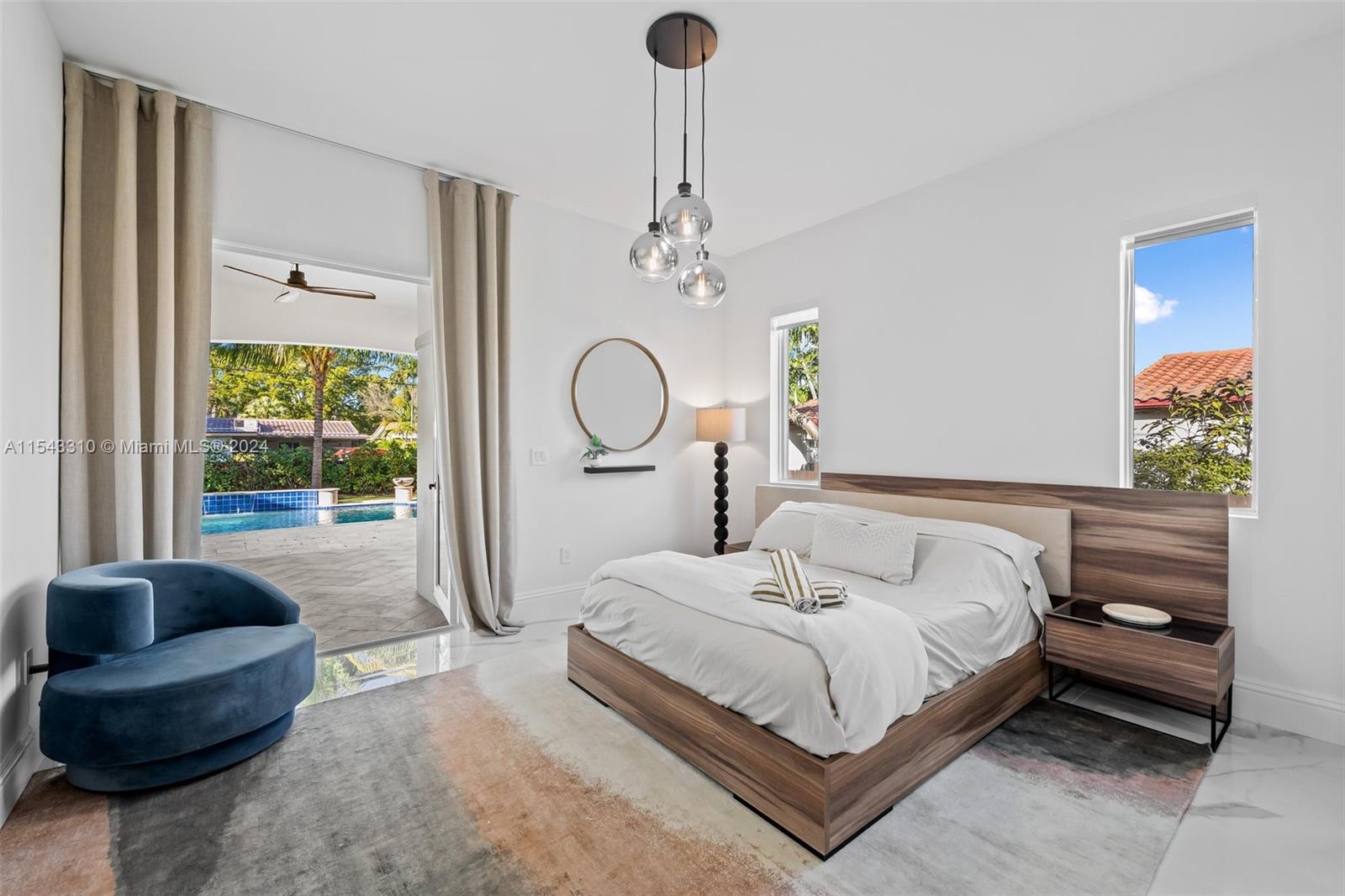 HOLLYWOOD LAKES SECTION - Residential