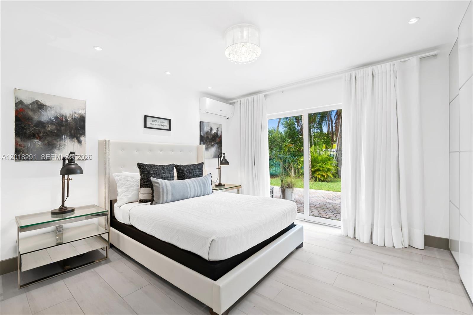 HARBOR BEACH - Residential
