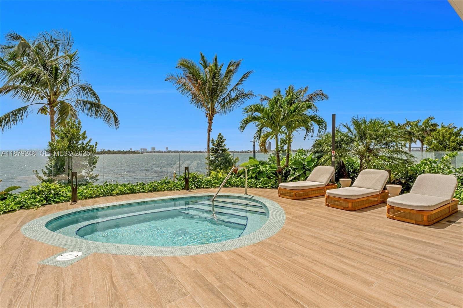 ARIA RESERVE SOUTH - Residential