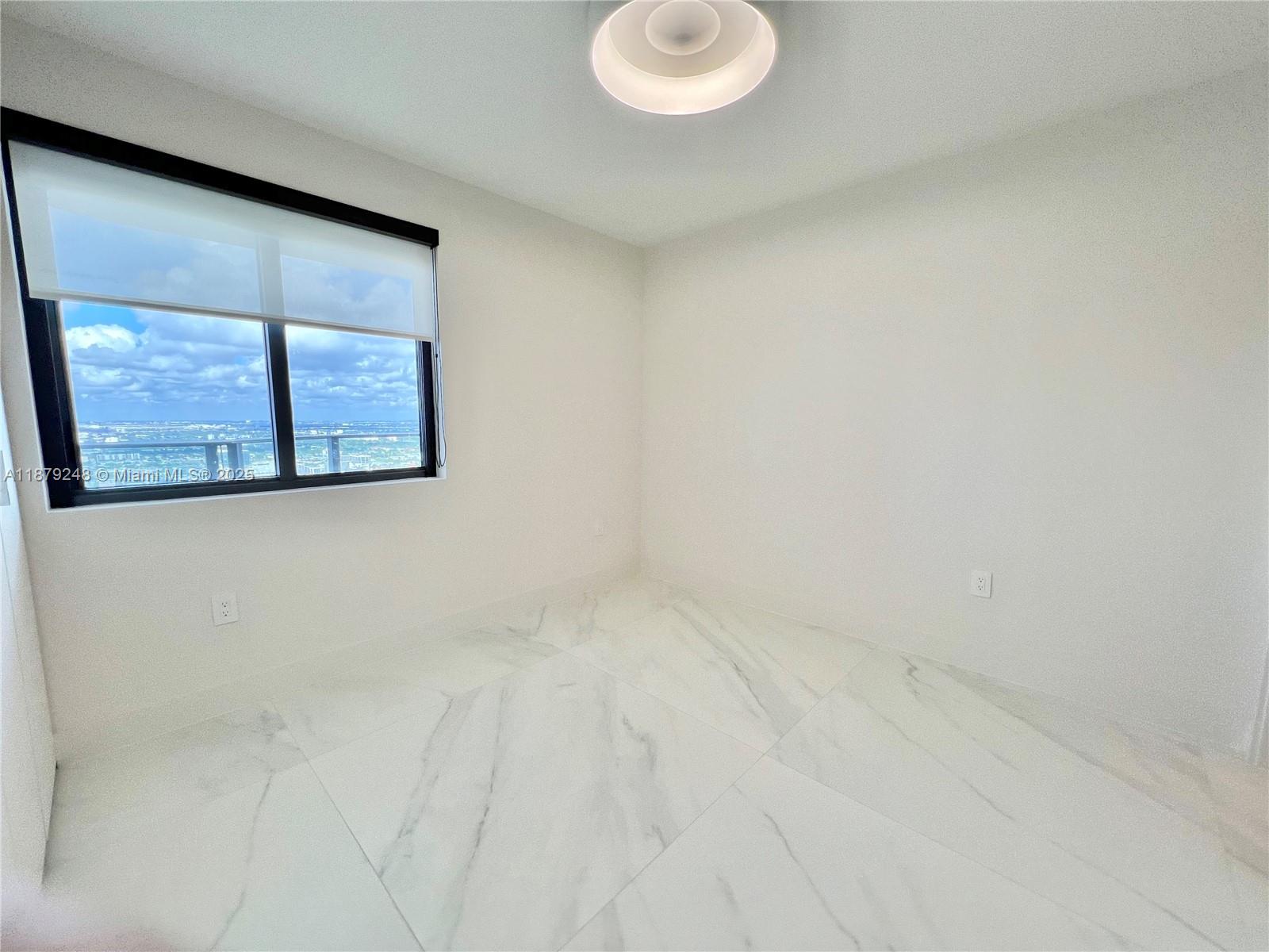 ARIA RESERVE SOUTH - Residential