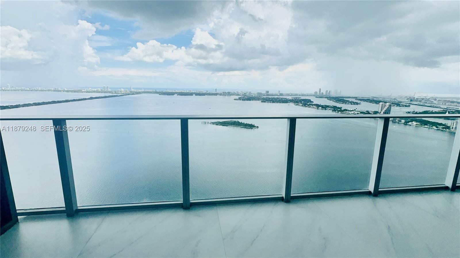 ARIA RESERVE SOUTH - Residential