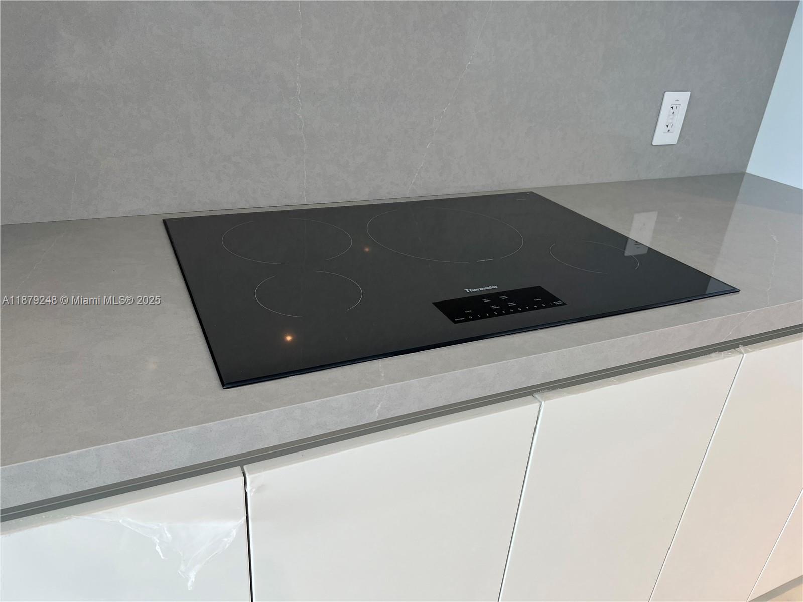 ARIA RESERVE SOUTH - Residential