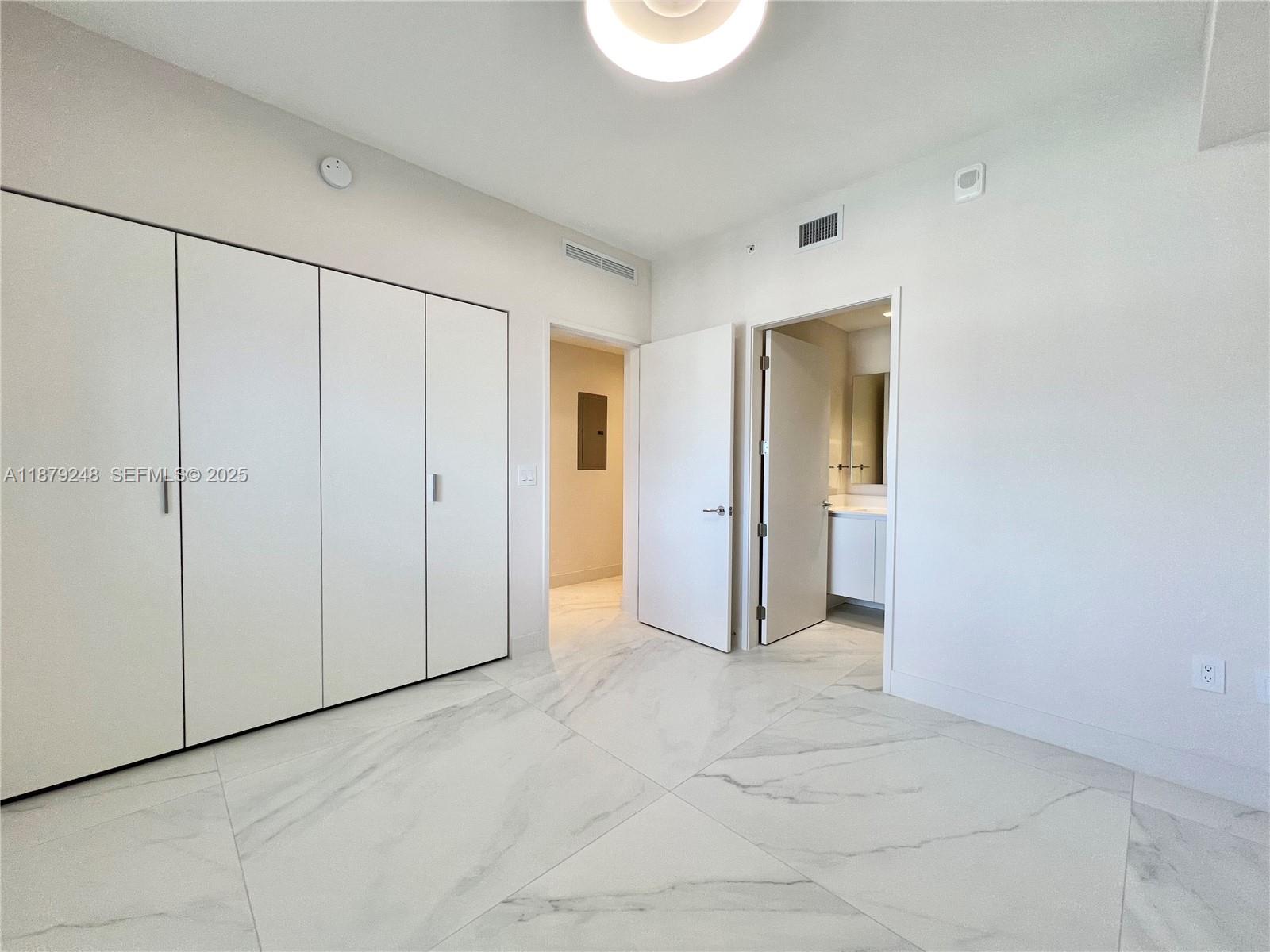 ARIA RESERVE SOUTH - Residential