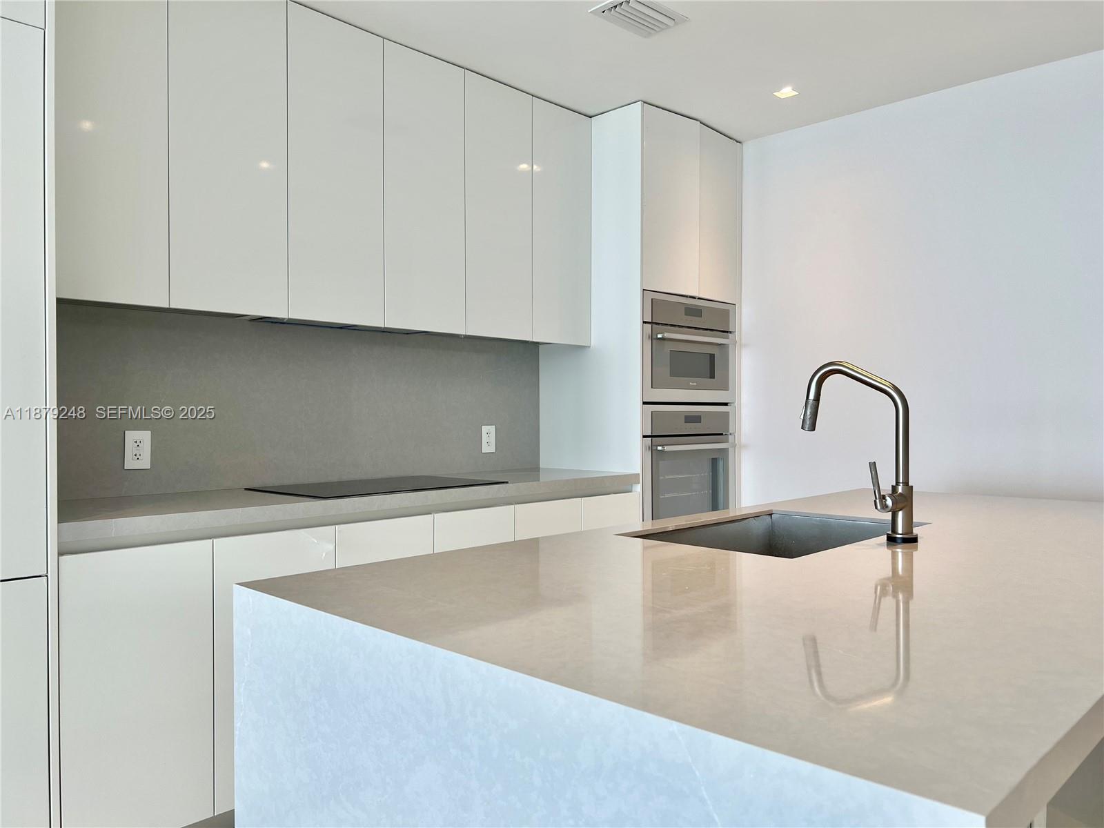 ARIA RESERVE SOUTH - Residential