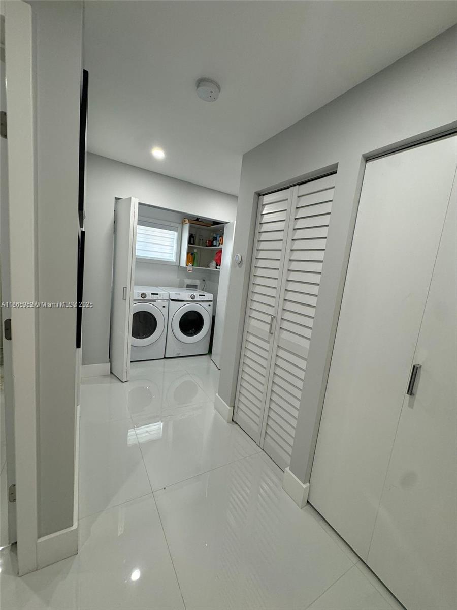 VISTA SUB 1ST ADDN - Residential